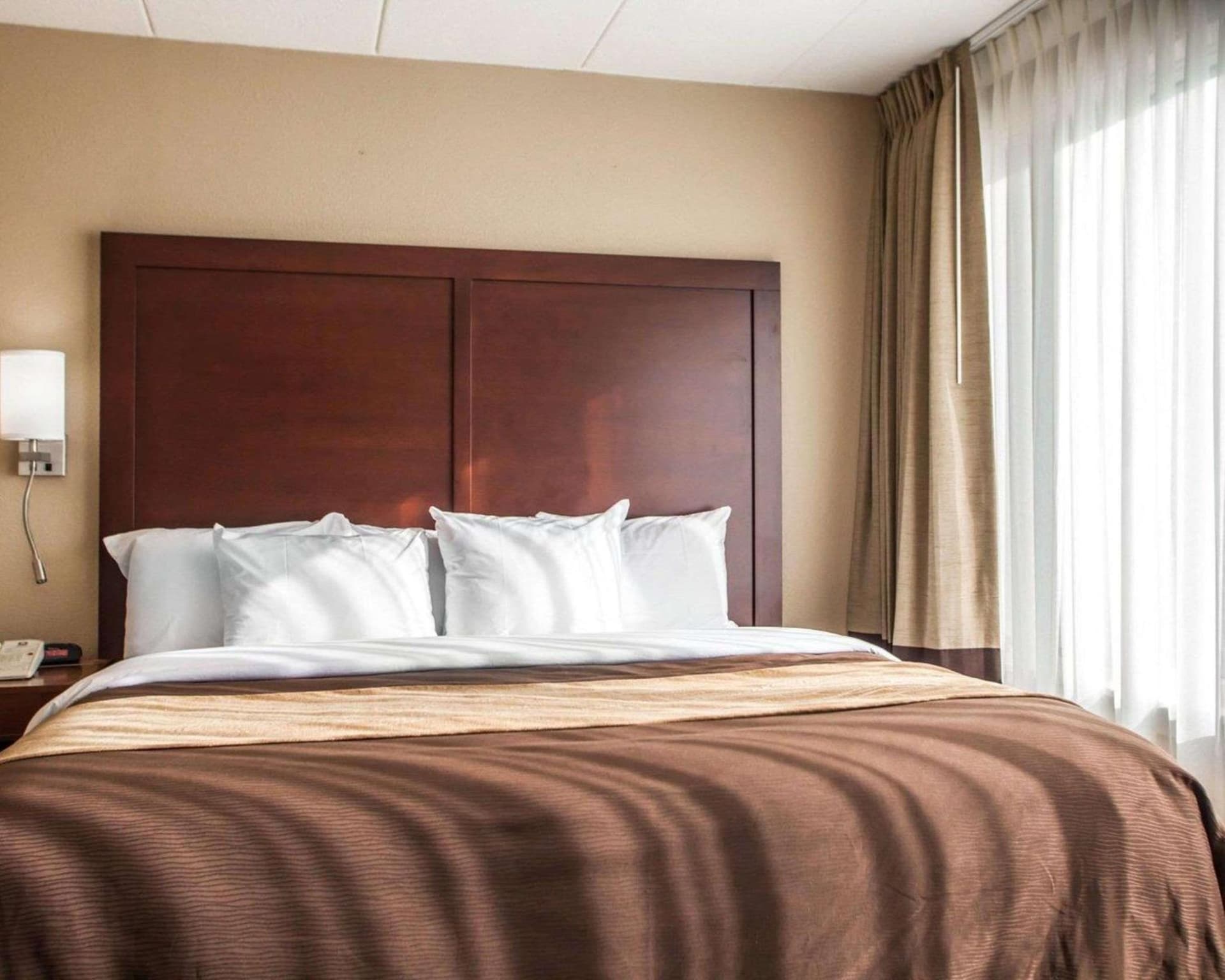 Quality Inn & Suites Orland Park - Chicago gallery photo in Orland Park, IL — image 6