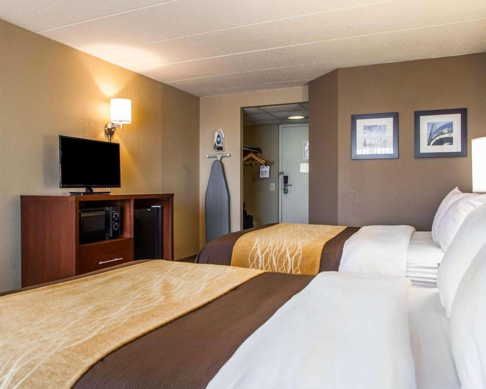 Quality Inn & Suites Orland Park - Chicago gallery photo in Orland Park, IL — image 29