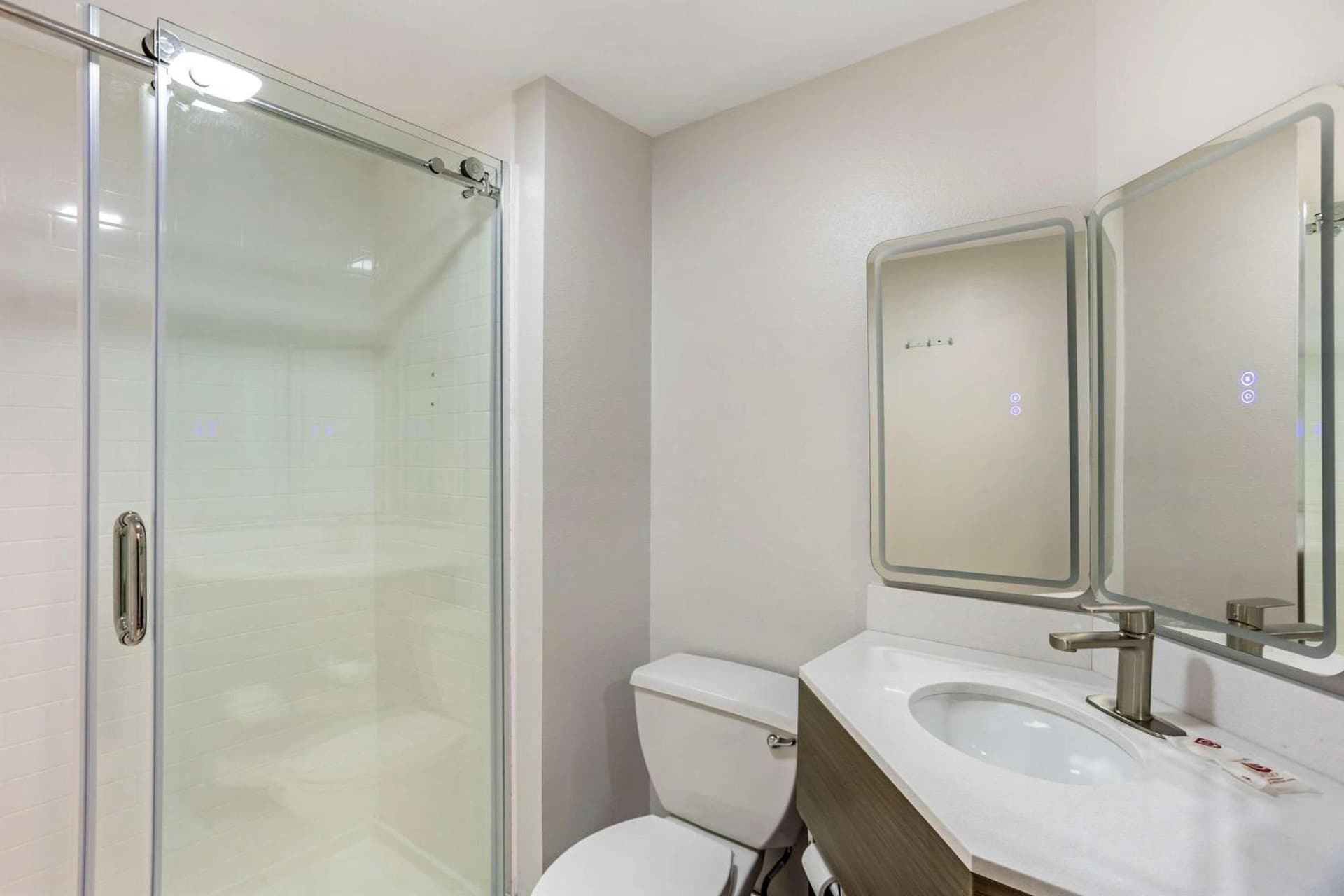 Comfort Inn & Suites Harrisburg-Hershey North gallery photo in Harrisburg, PA — image 30