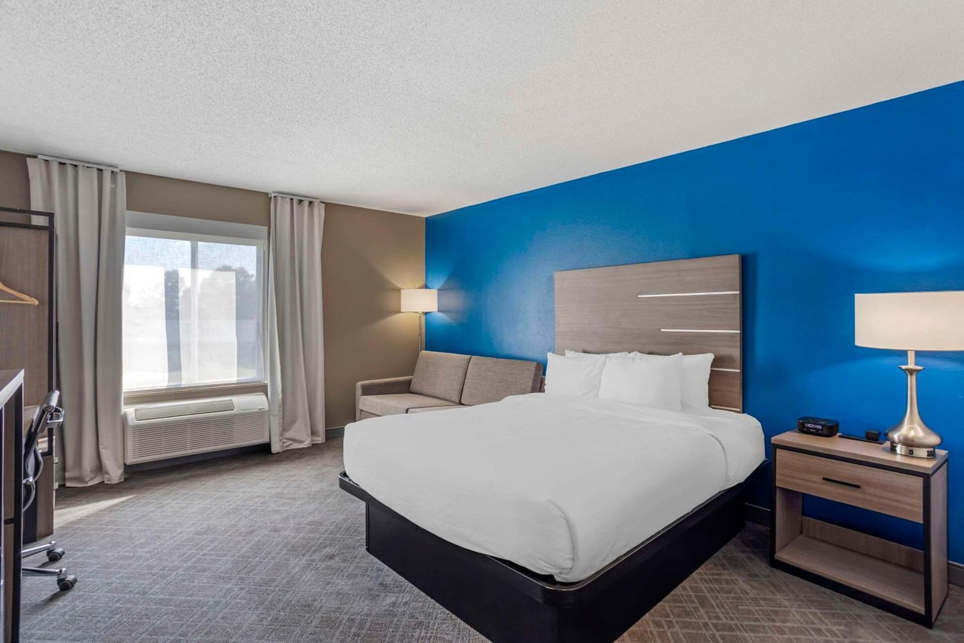 Comfort Inn & Suites Harrisburg-Hershey North gallery photo in Harrisburg, PA — image 47