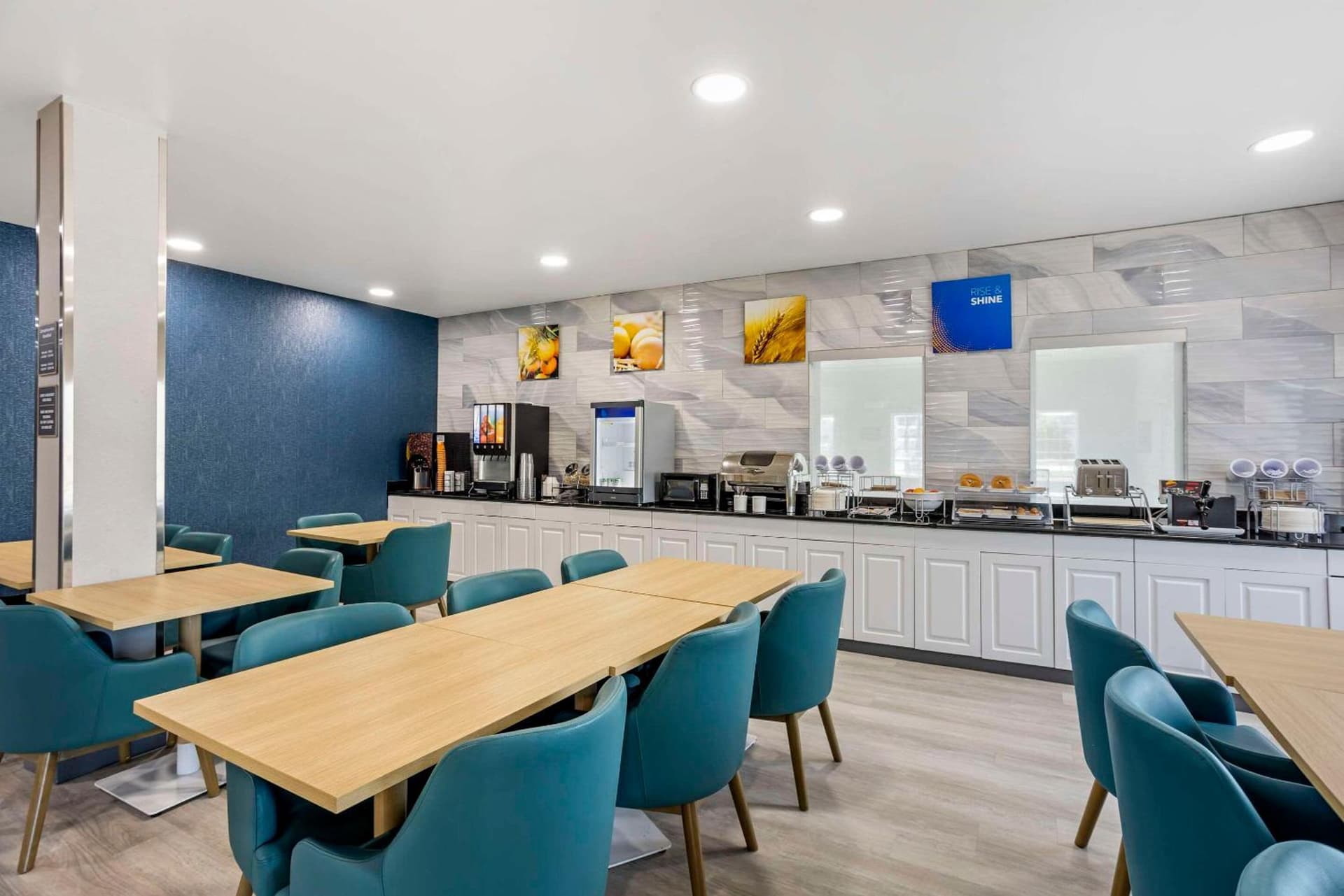 Comfort Inn & Suites Harrisburg-Hershey North gallery photo in Harrisburg, PA — image 24