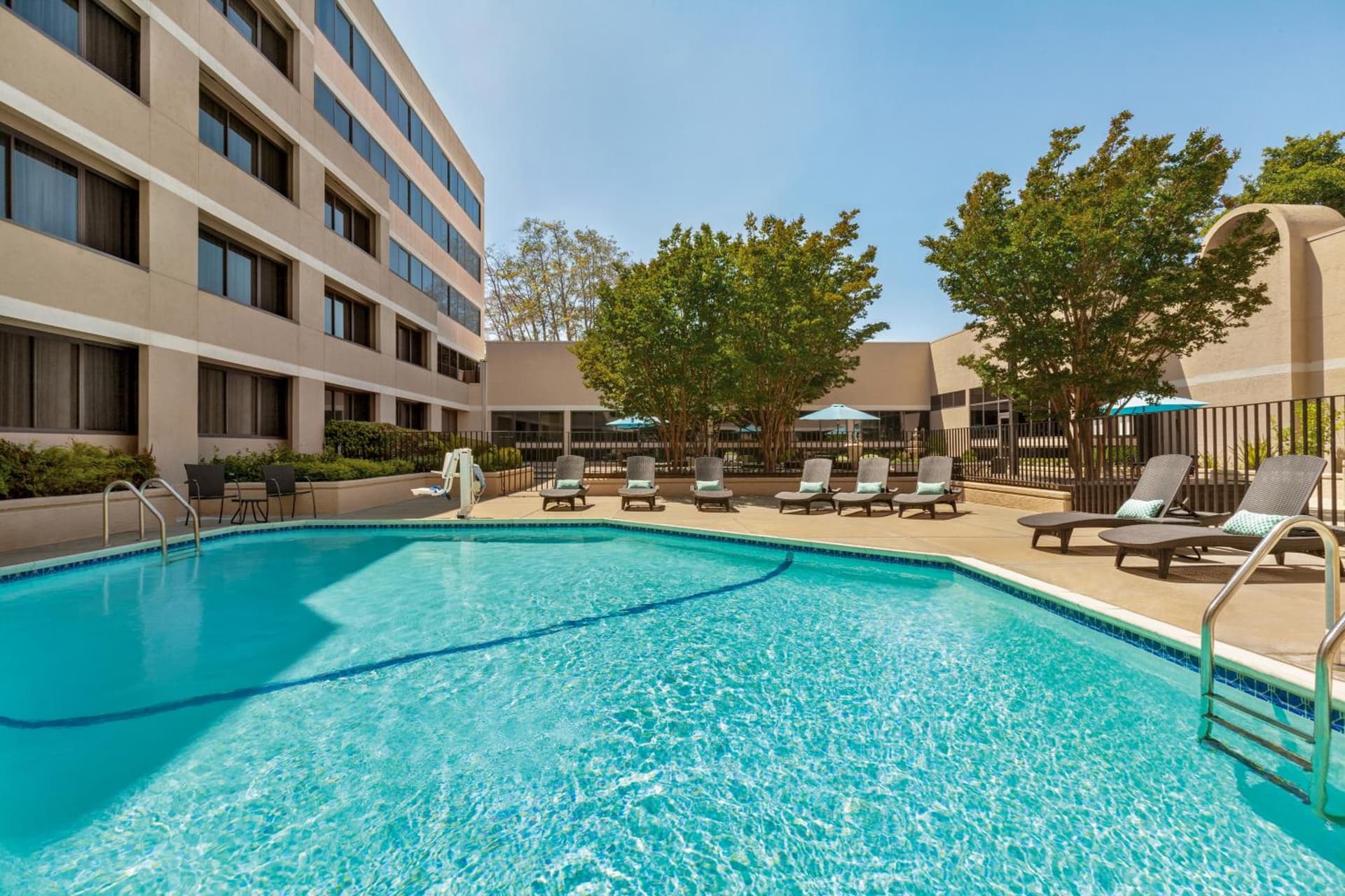 Radisson Hotel Sunnyvale - Silicon Valley gallery photo in Sunnyvale, CA — image 11