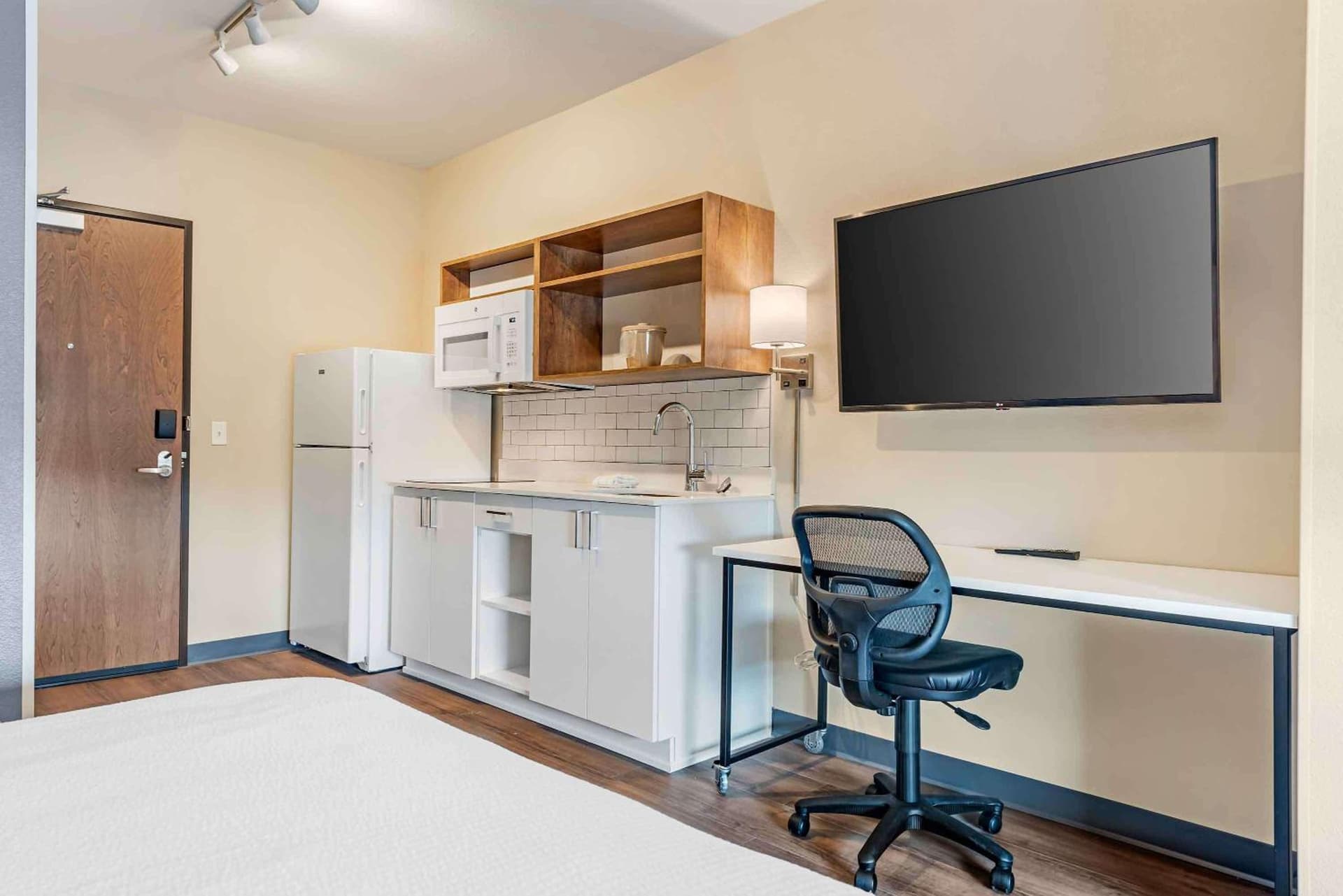 Extended Stay America Premier Suites - Pueblo gallery photo in Pueblo, CO — image 23