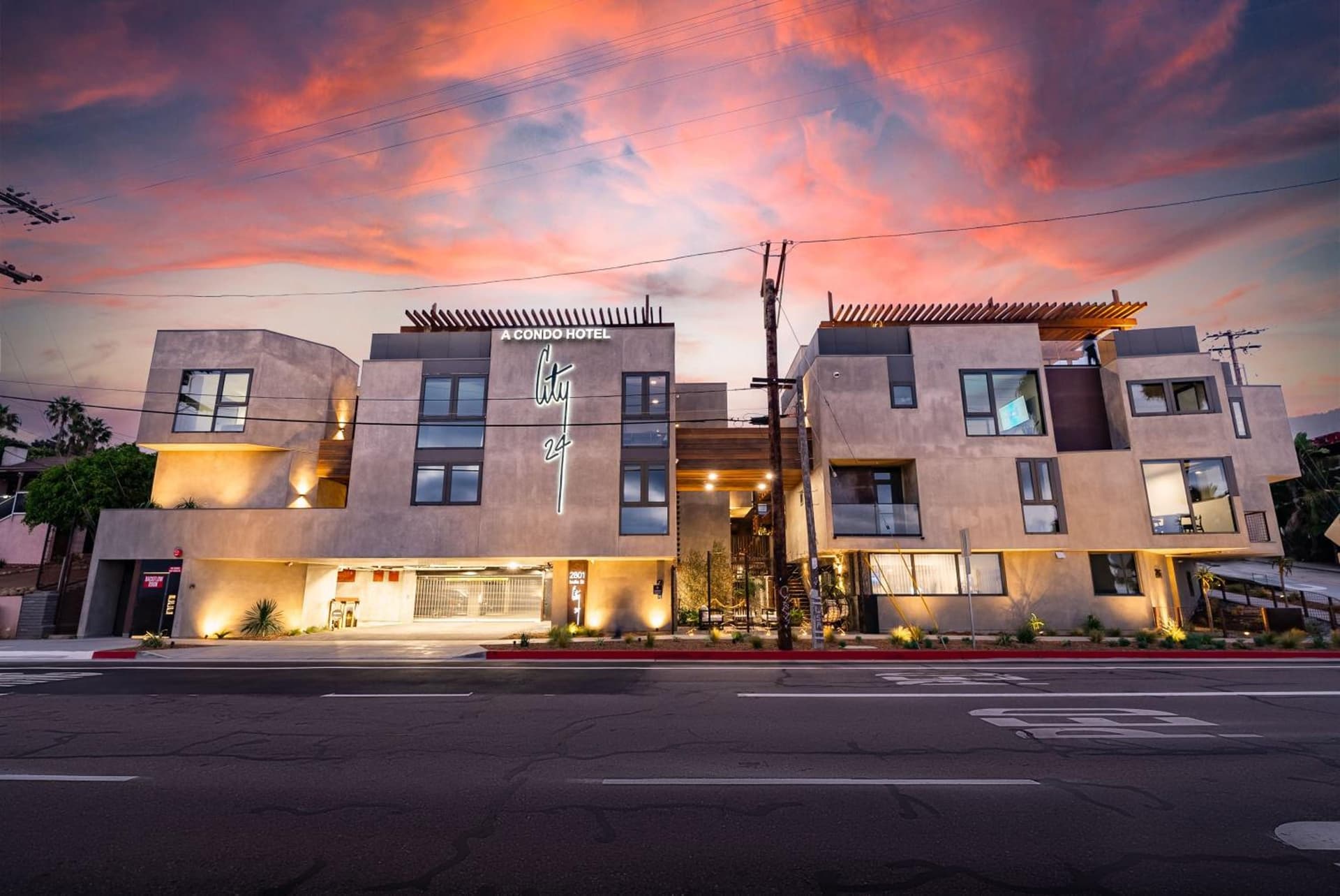 City24 Condo Hotel Little Italy Mission Hills gallery photo in San Diego, CA — image 5