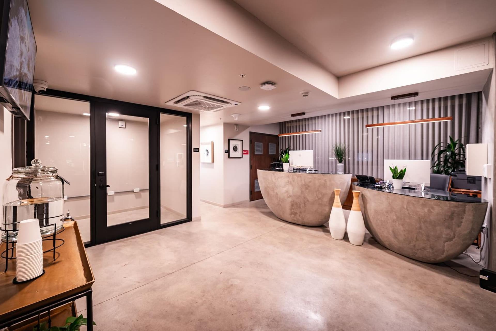 City24 Condo Hotel Little Italy Mission Hills gallery photo in San Diego, CA — image 6