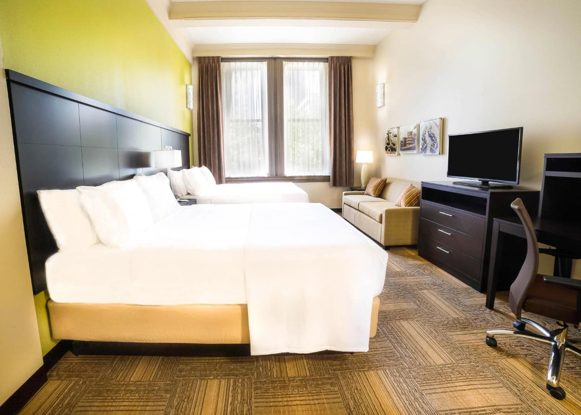 Staybridge Suites Baltimore - Inner Harbor by IHG gallery photo in Baltimore, MD — image 9