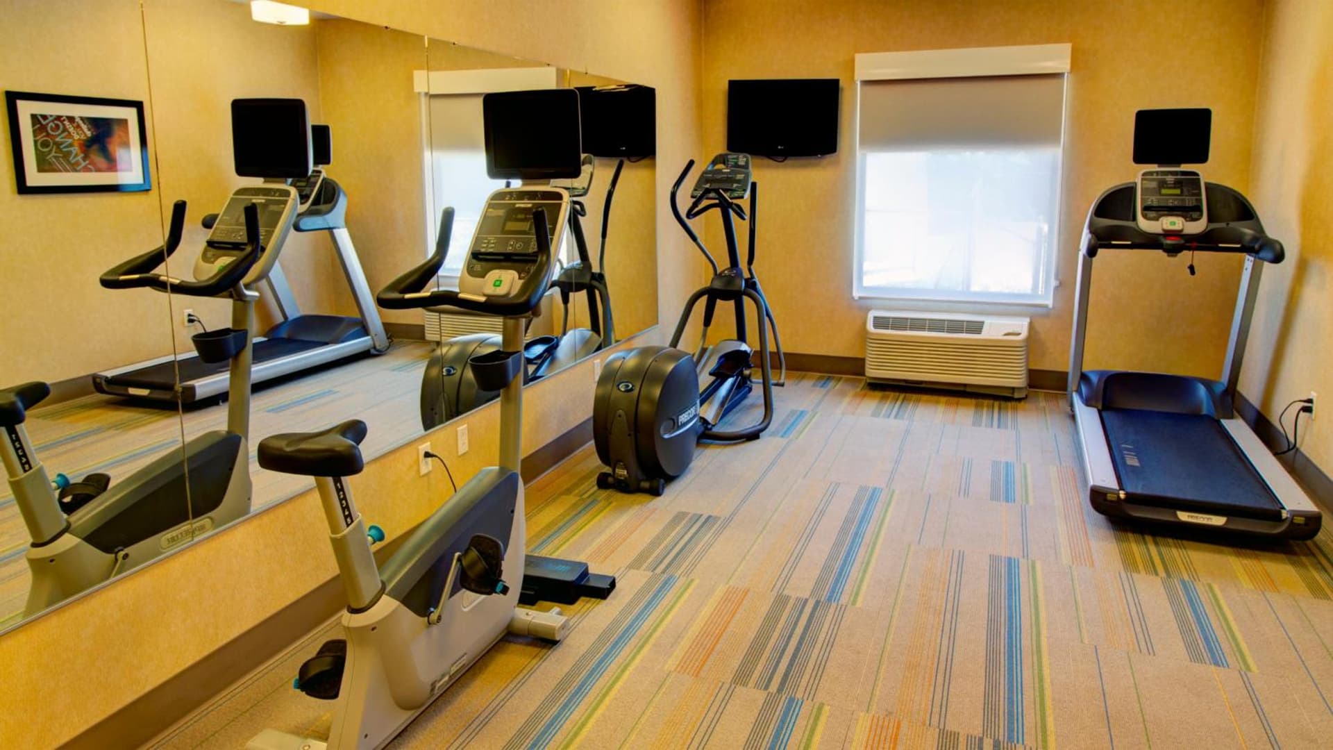 Holiday Inn Express & Suites Sioux City-South by IHG gallery photo in Sioux City, IA — image 54