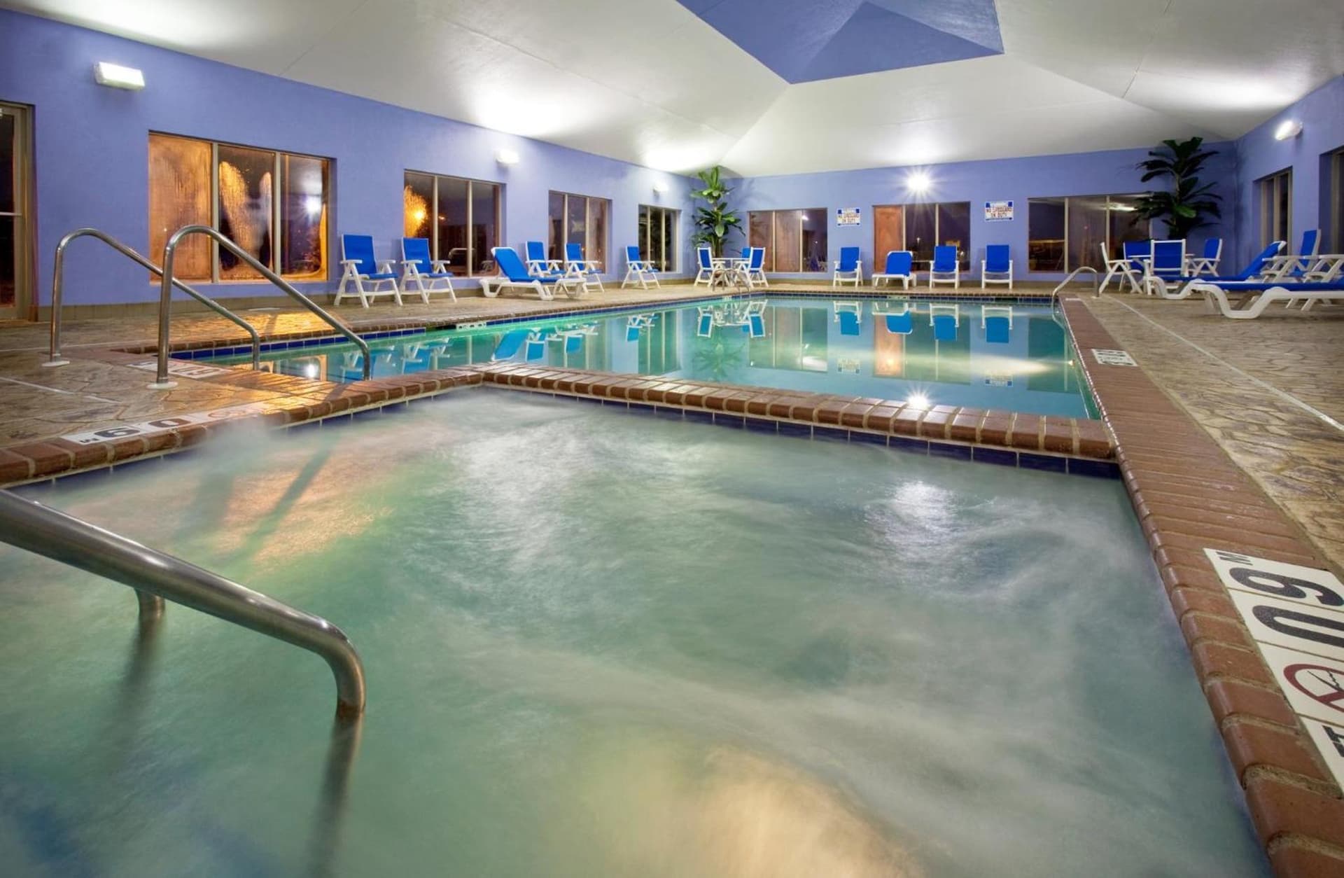 Holiday Inn Express Hotel & Suites Pleasant Prairie-Kenosha by IHG gallery photo in Pleasant Prairie, WI — image 15
