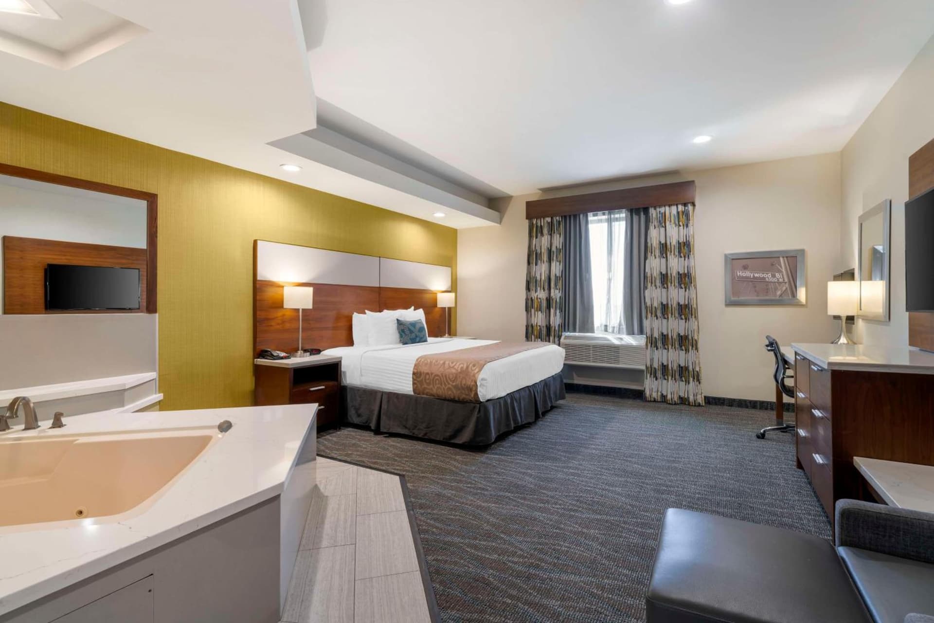 Best Western Plus Gardena-Los Angeles Inn & Suites gallery photo in Gardena, CA — image 24