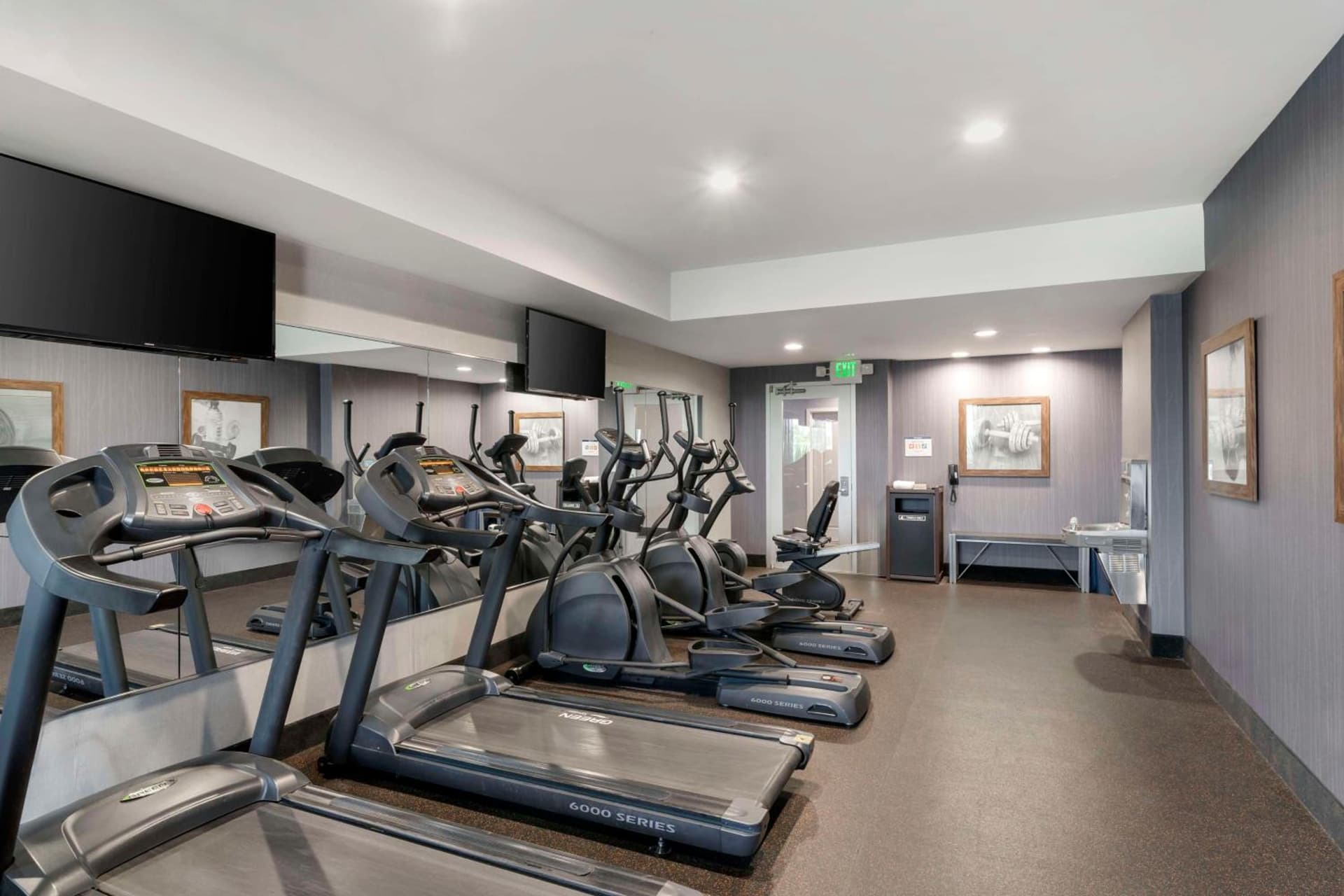 Best Western Plus Gardena-Los Angeles Inn & Suites gallery photo in Gardena, CA — image 5
