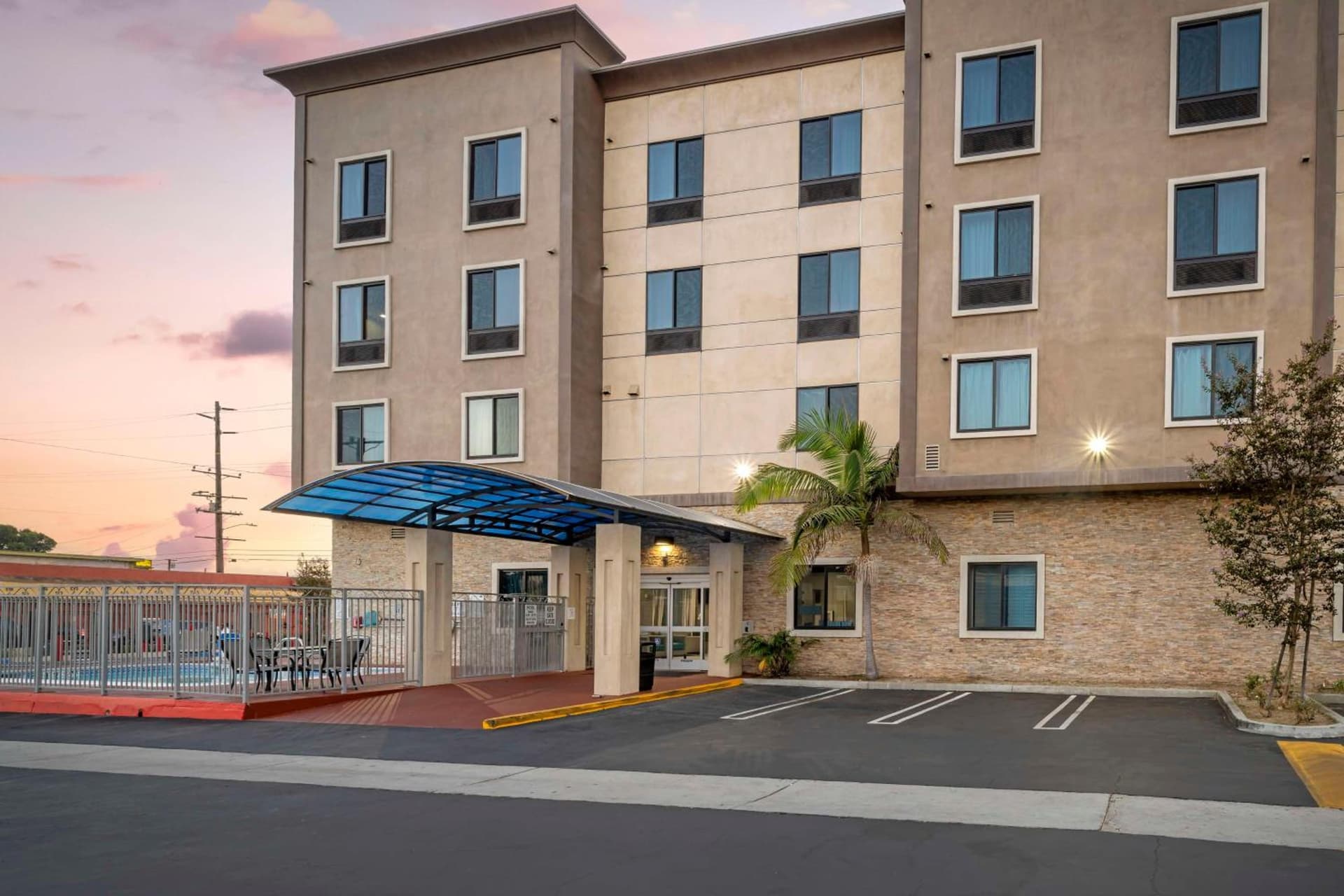 Best Western Plus Gardena-Los Angeles Inn & Suites gallery photo in Gardena, CA — image 12