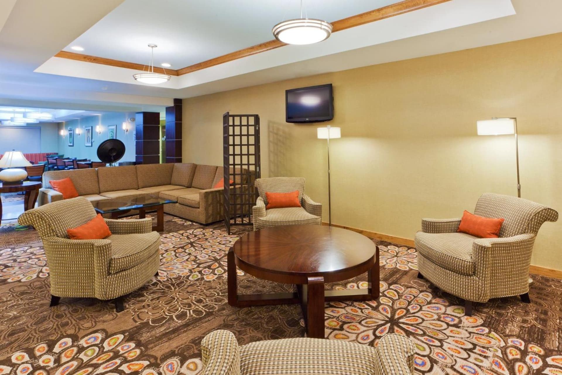 Holiday Inn Express & Suites Alexandria - Fort Belvoir by IHG gallery photo in Alexandria, VA — image 58