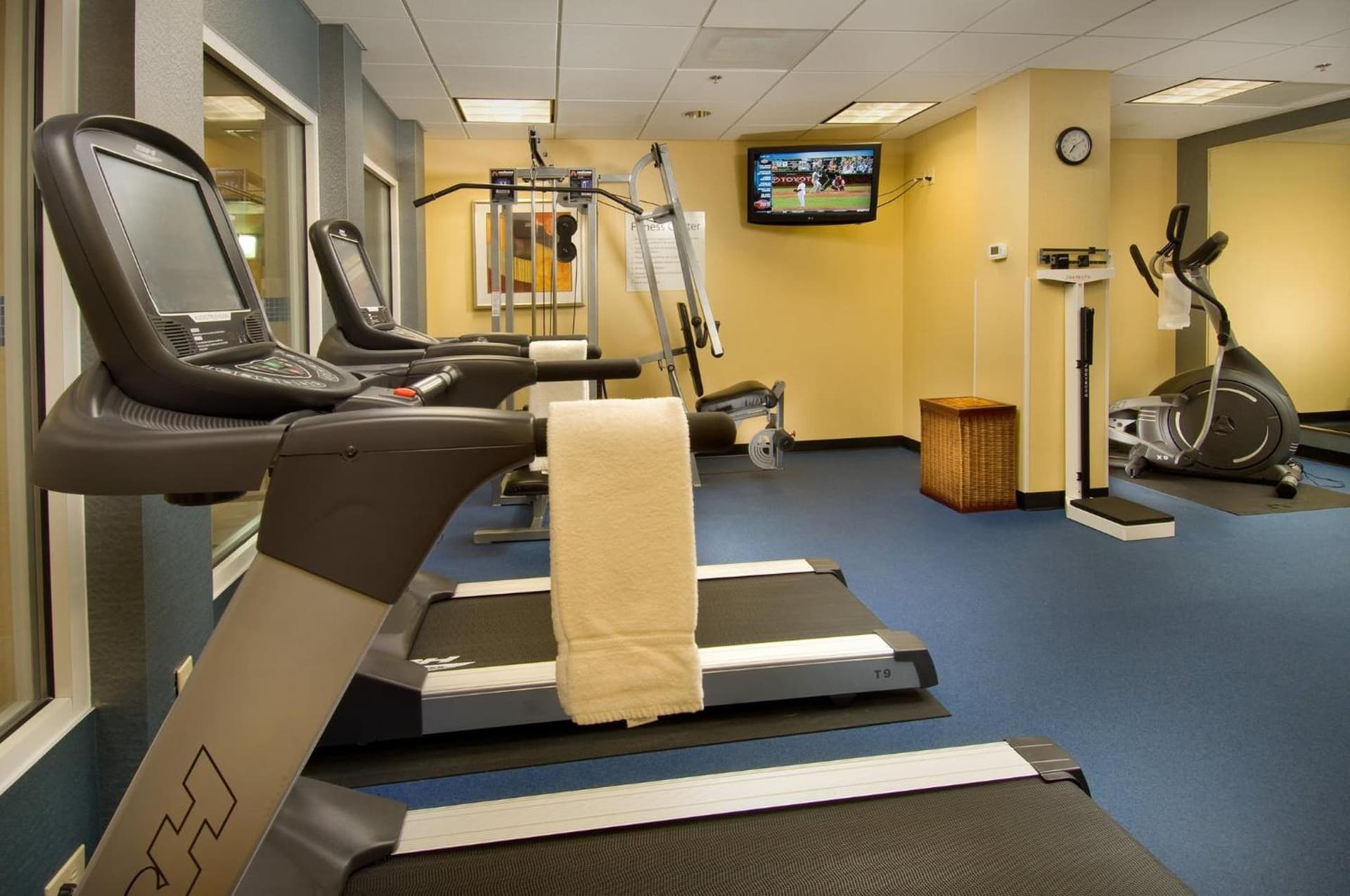 Holiday Inn Express & Suites Alexandria - Fort Belvoir by IHG gallery photo in Alexandria, VA — image 13