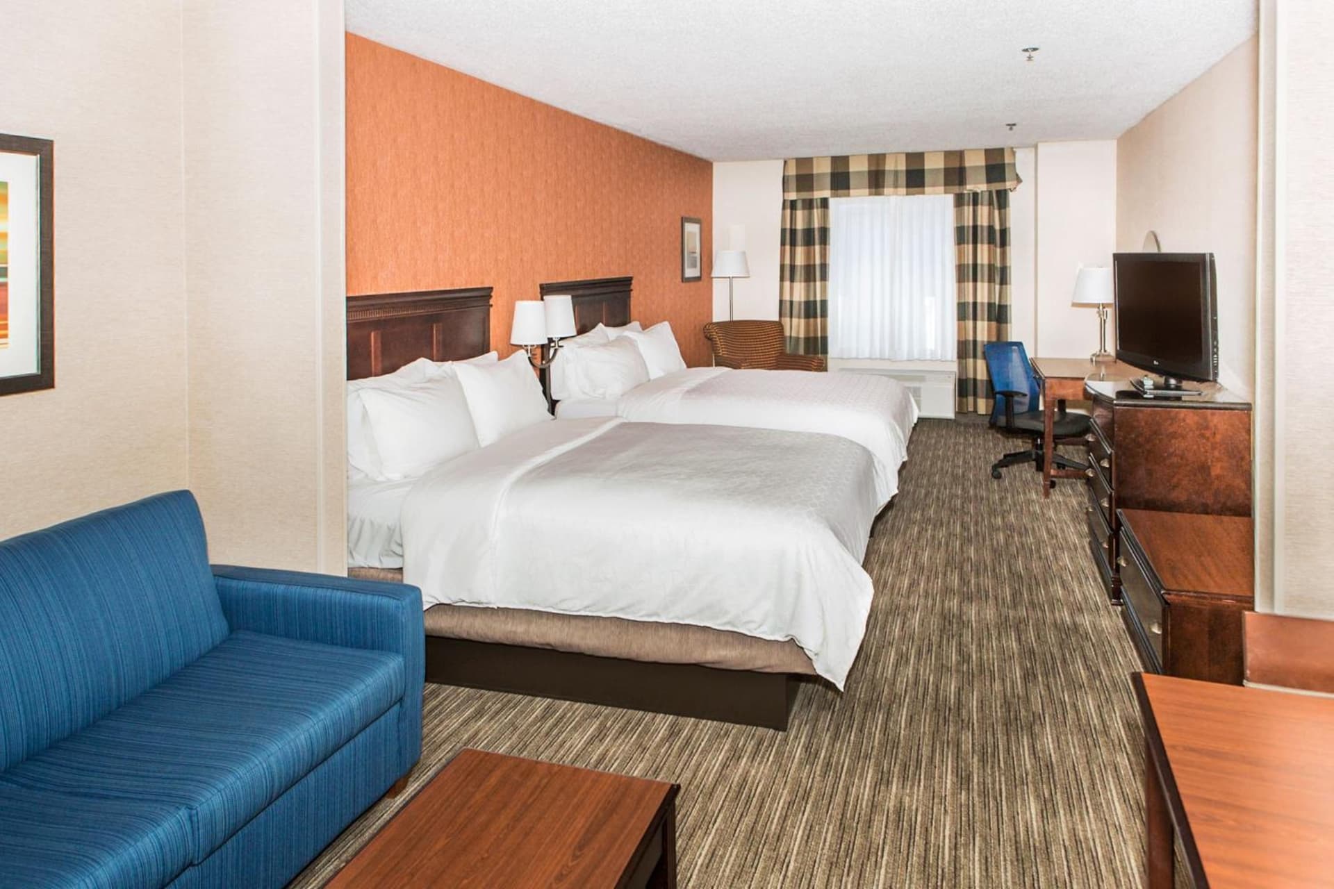 Holiday Inn Express & Suites by IHG Chambersburg by IHG gallery photo in Chambersburg, PA — image 61