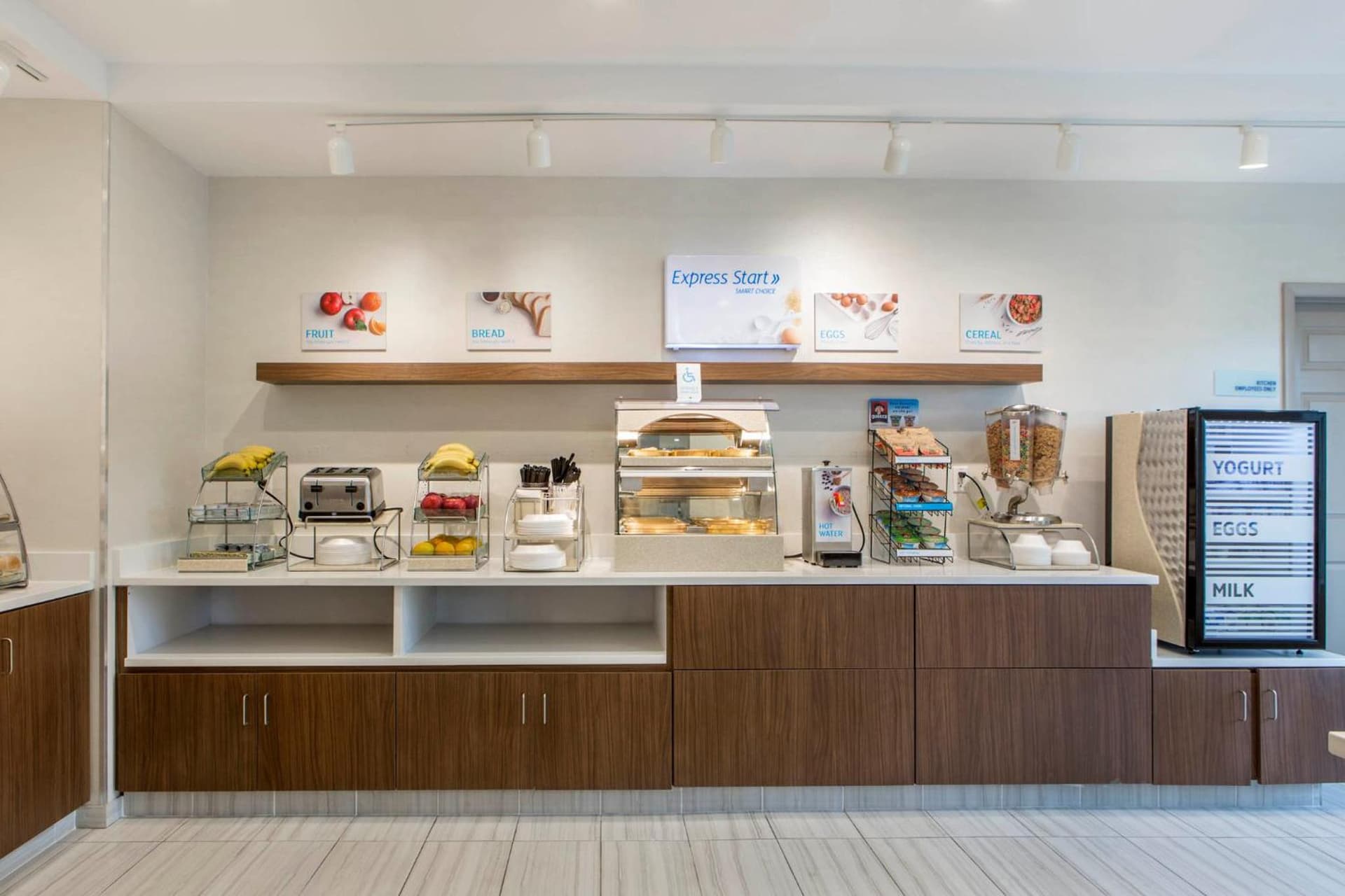 Holiday Inn Express & Suites Chicago West - St Charles by IHG gallery photo in Saint Charles, IL — image 36
