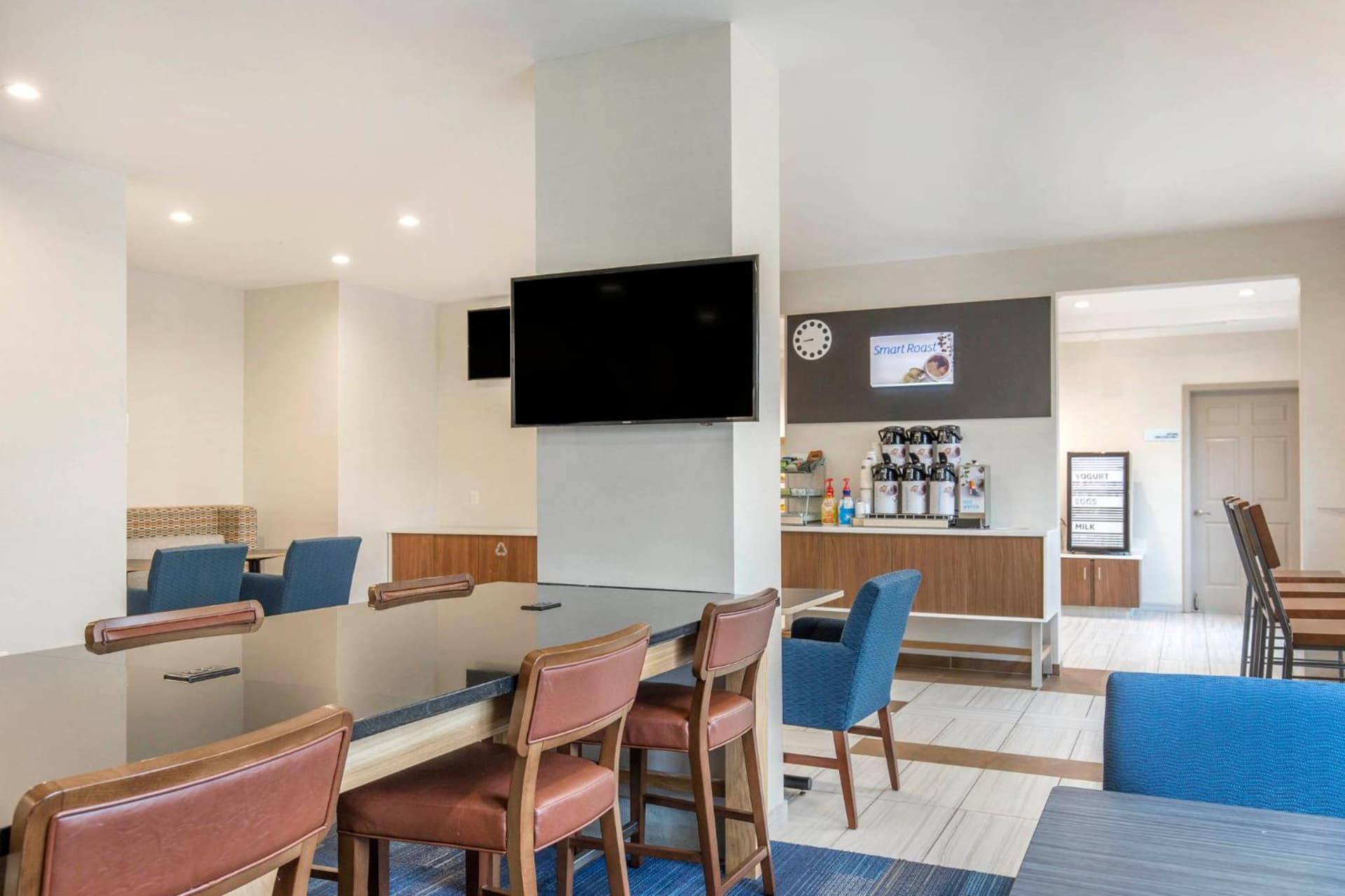 Holiday Inn Express & Suites Chicago West - St Charles by IHG gallery photo in Saint Charles, IL — image 8