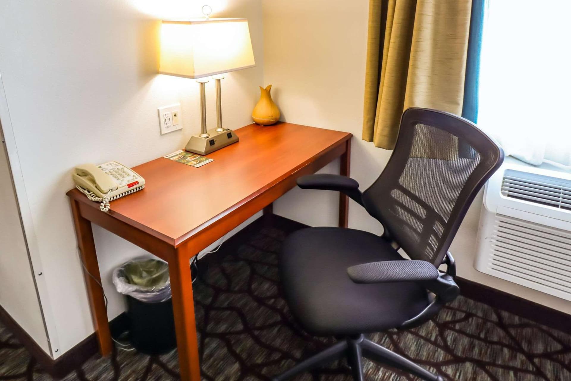 Quality Inn & Suites Sequim at Olympic National Park gallery photo in Sequim, WA — image 6