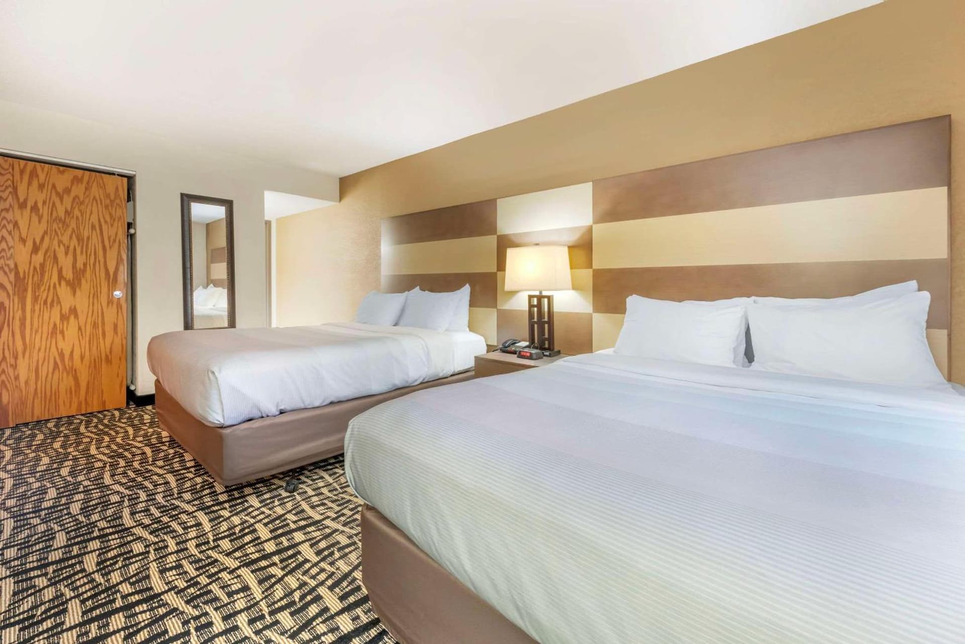 Quality Inn & Suites Mayo Clinic Area gallery photo in Rochester, MN — image 5
