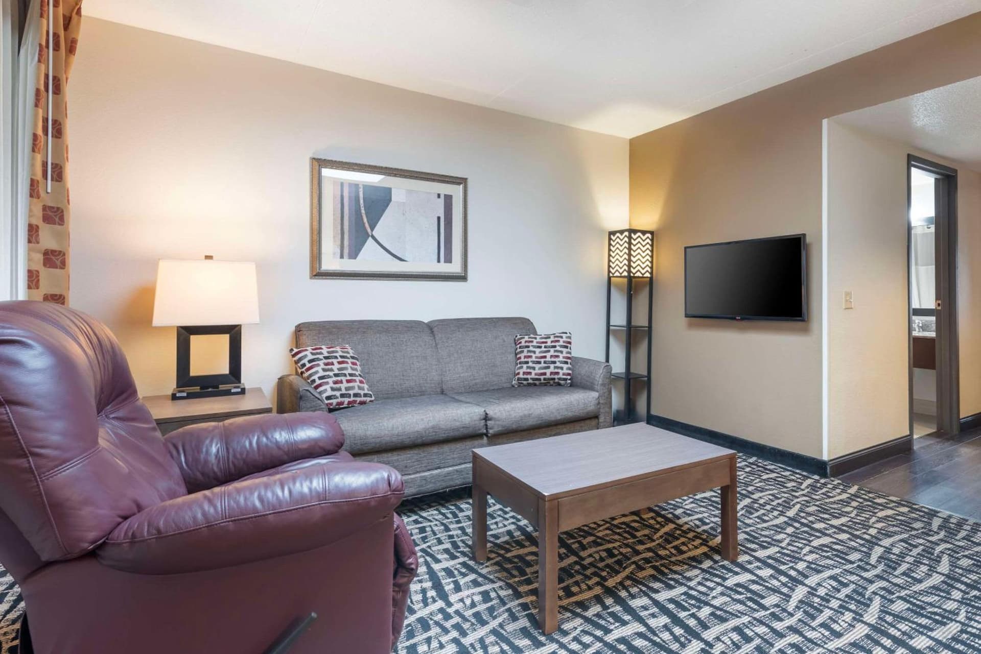 Quality Inn & Suites Mayo Clinic Area gallery photo in Rochester, MN — image 7