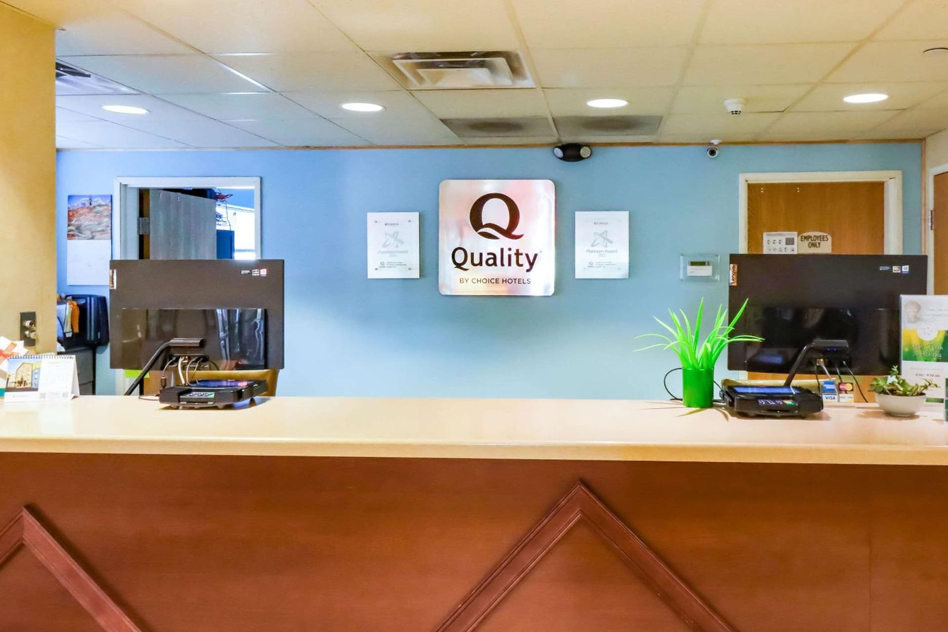 Quality Inn & Suites Sequim at Olympic National Park property views in Sequim, WA — gallery photo 3