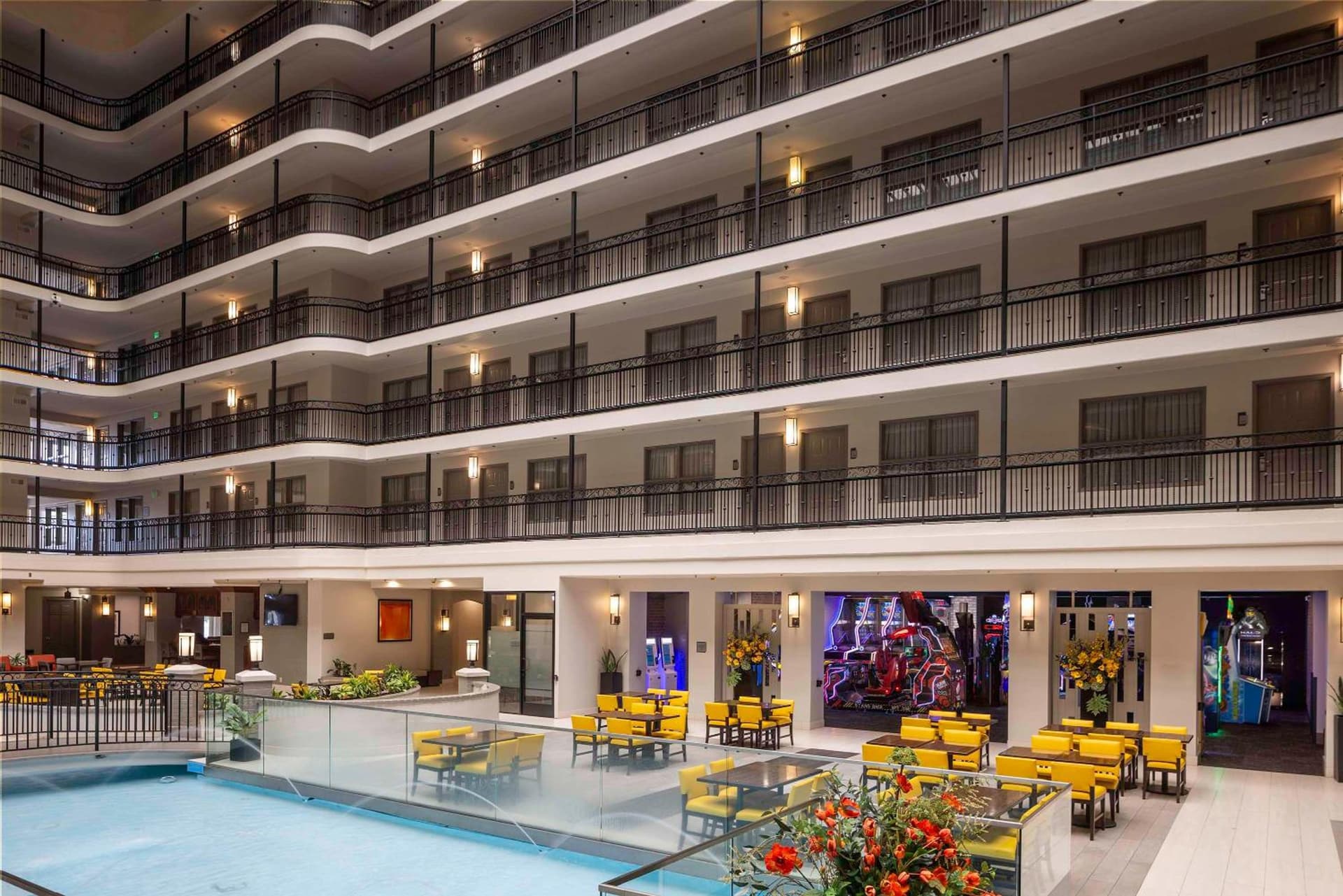Embassy Suites by Hilton Anaheim North gallery photo in Anaheim, CA — image 13