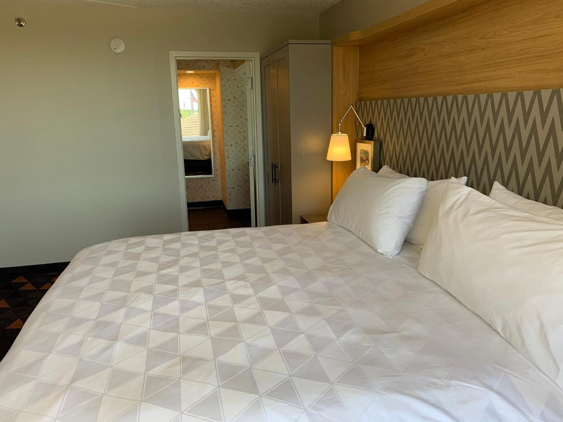 Holiday Inn Chicago Nw Crystal Lk Conv Ctr by IHG gallery photo in Crystal Lake, IL — image 29