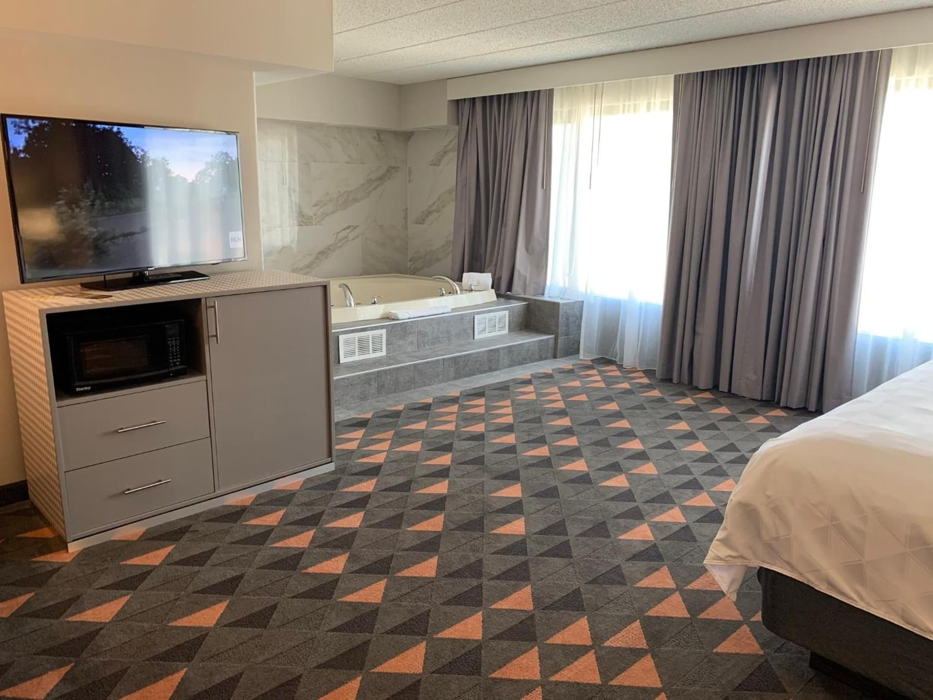 Holiday Inn Chicago Nw Crystal Lk Conv Ctr by IHG gallery photo in Crystal Lake, IL — image 15