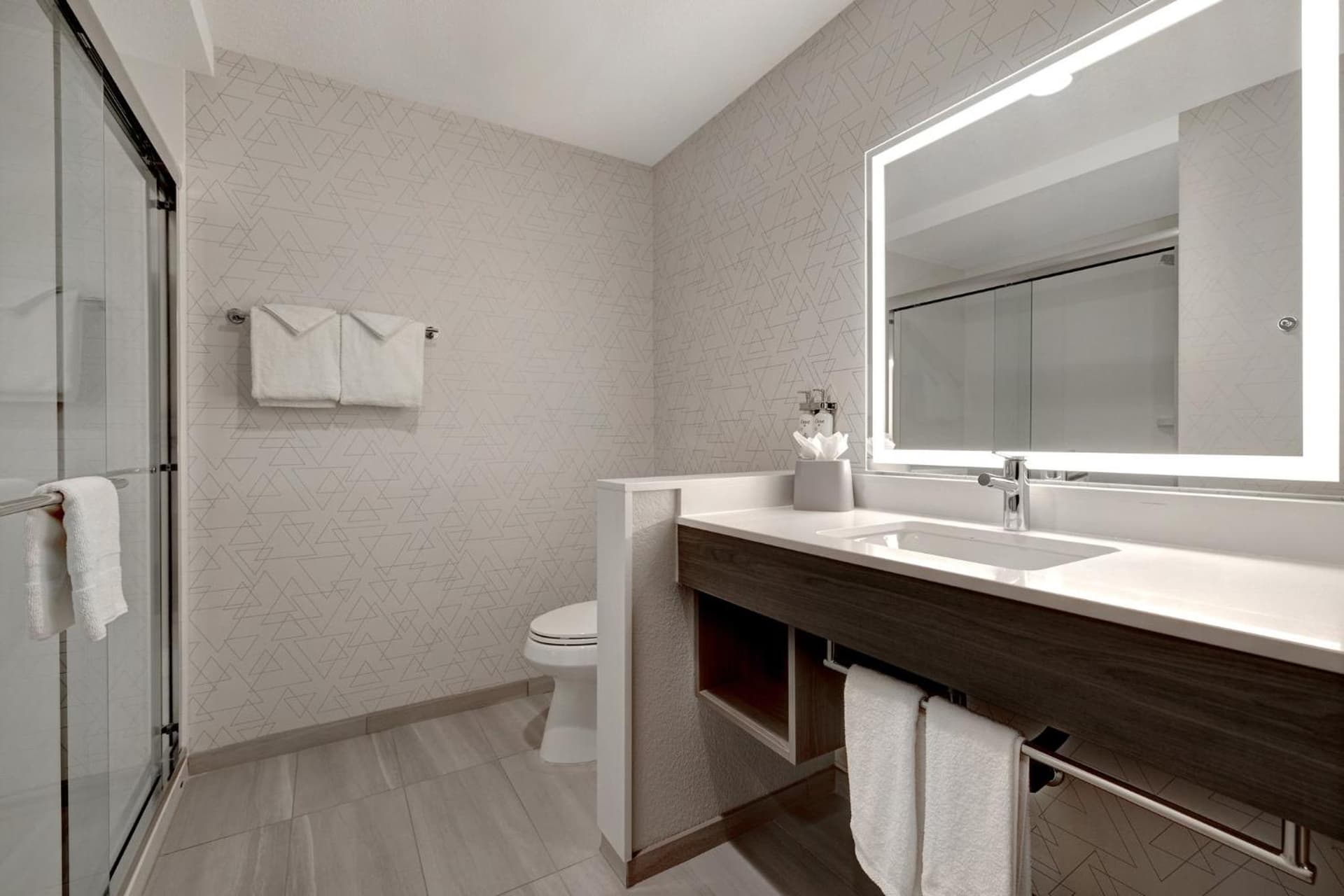 Holiday Inn Express & Suites Ontario - Chino Hills by IHG gallery photo in Chino Hills, CA — image 11