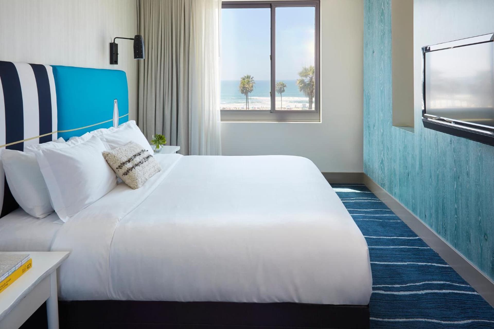 Kimpton Shorebreak Huntington Beach Resort by IHG gallery photo in Huntington Beach, CA — image 8