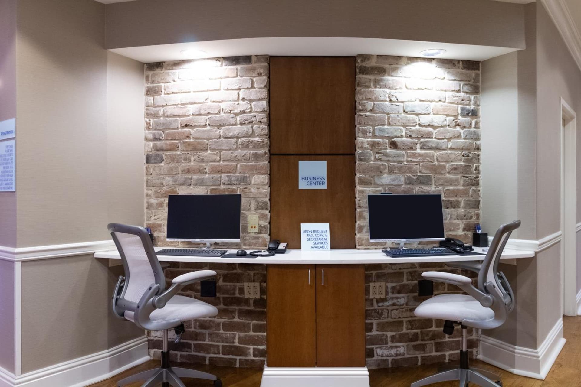 Holiday Inn Express Savannah - Historic District gallery photo in Savannah, GA — image 50