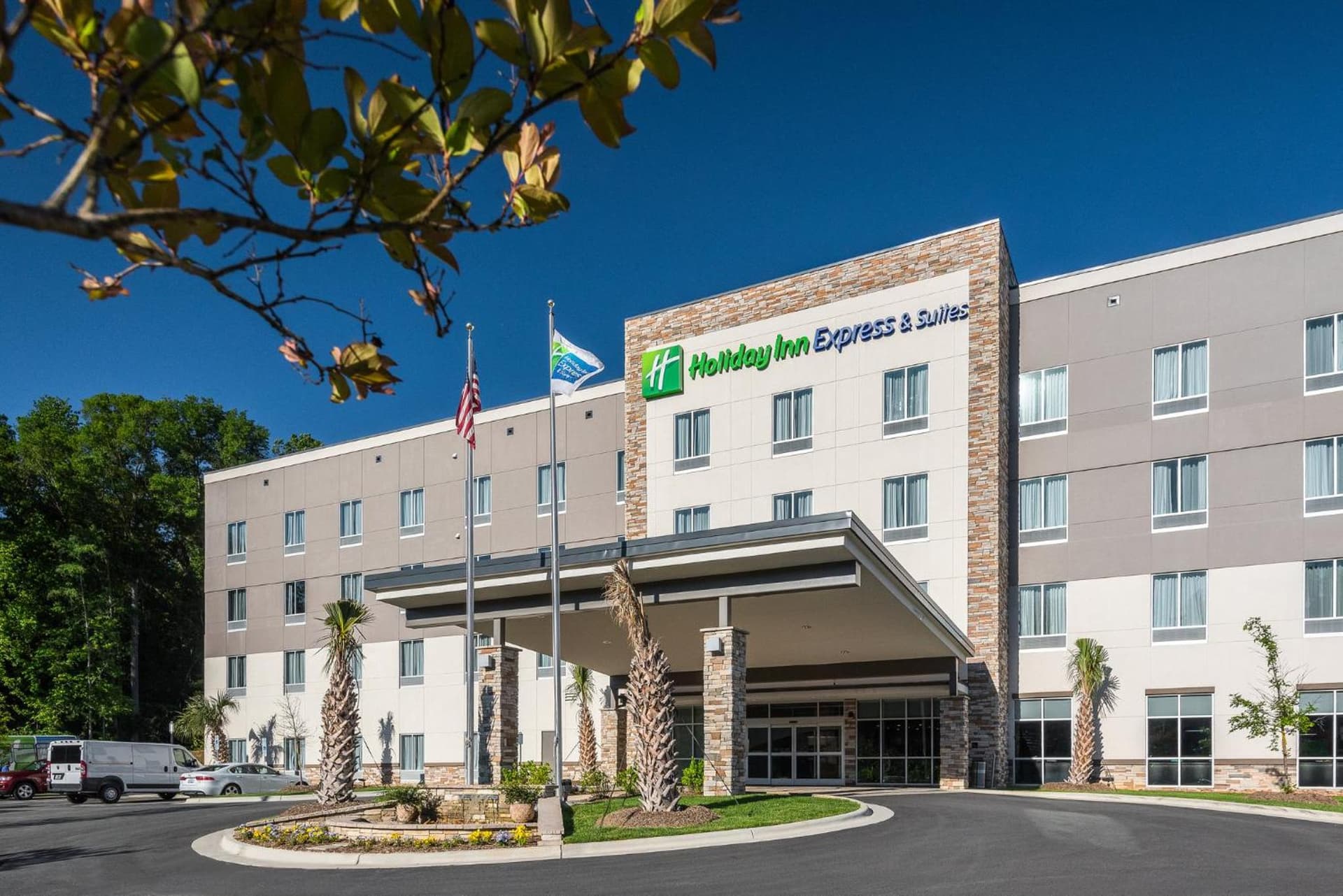 Holiday Inn Express & Suites - Charlotte Airport by IHG gallery photo in Charlotte, NC — image 8