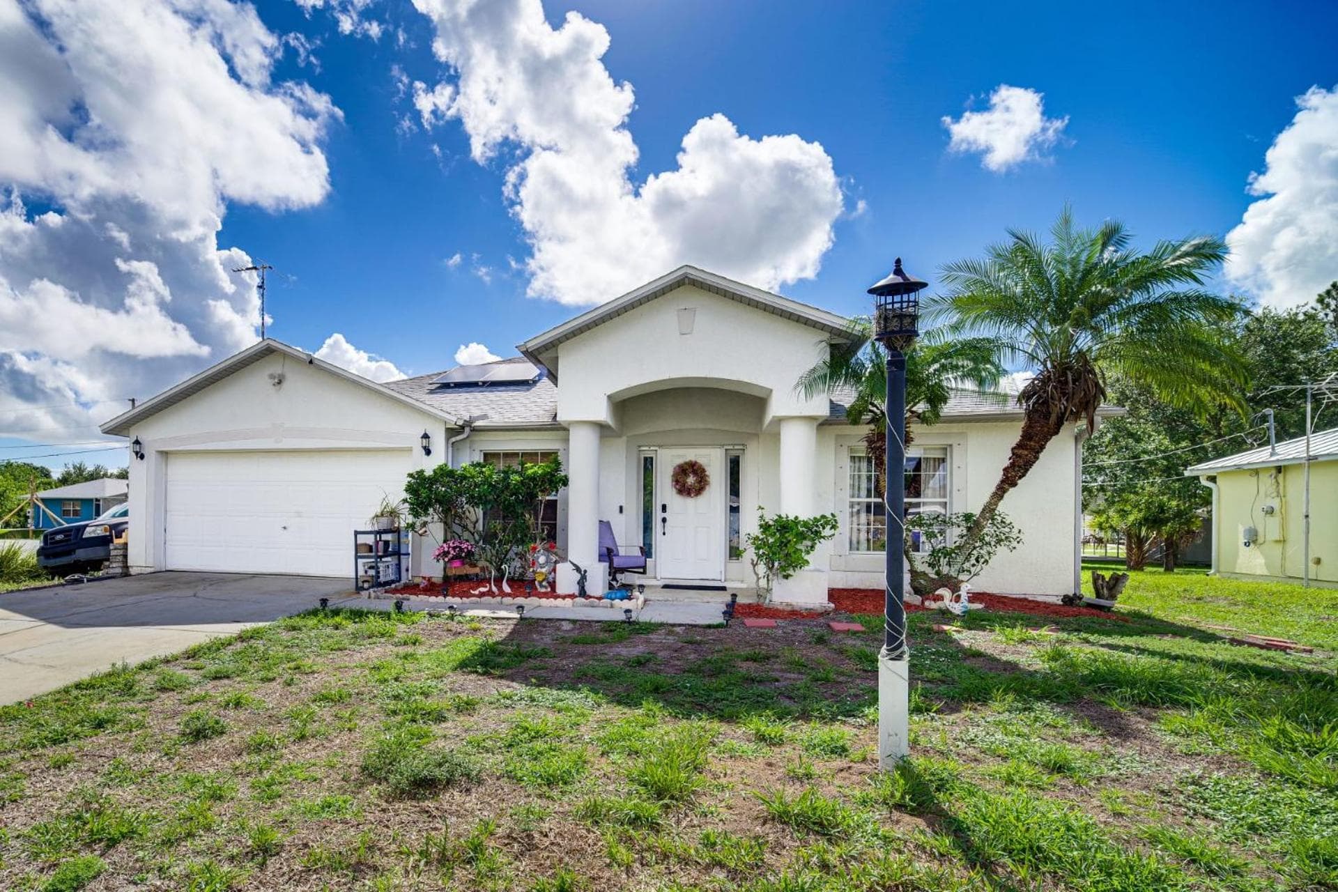 25percent Off Pet Friendly Beach 8mi Sebastian 6mi HotTub featured exterior or lobby in Sebastian, FL — similar hotel