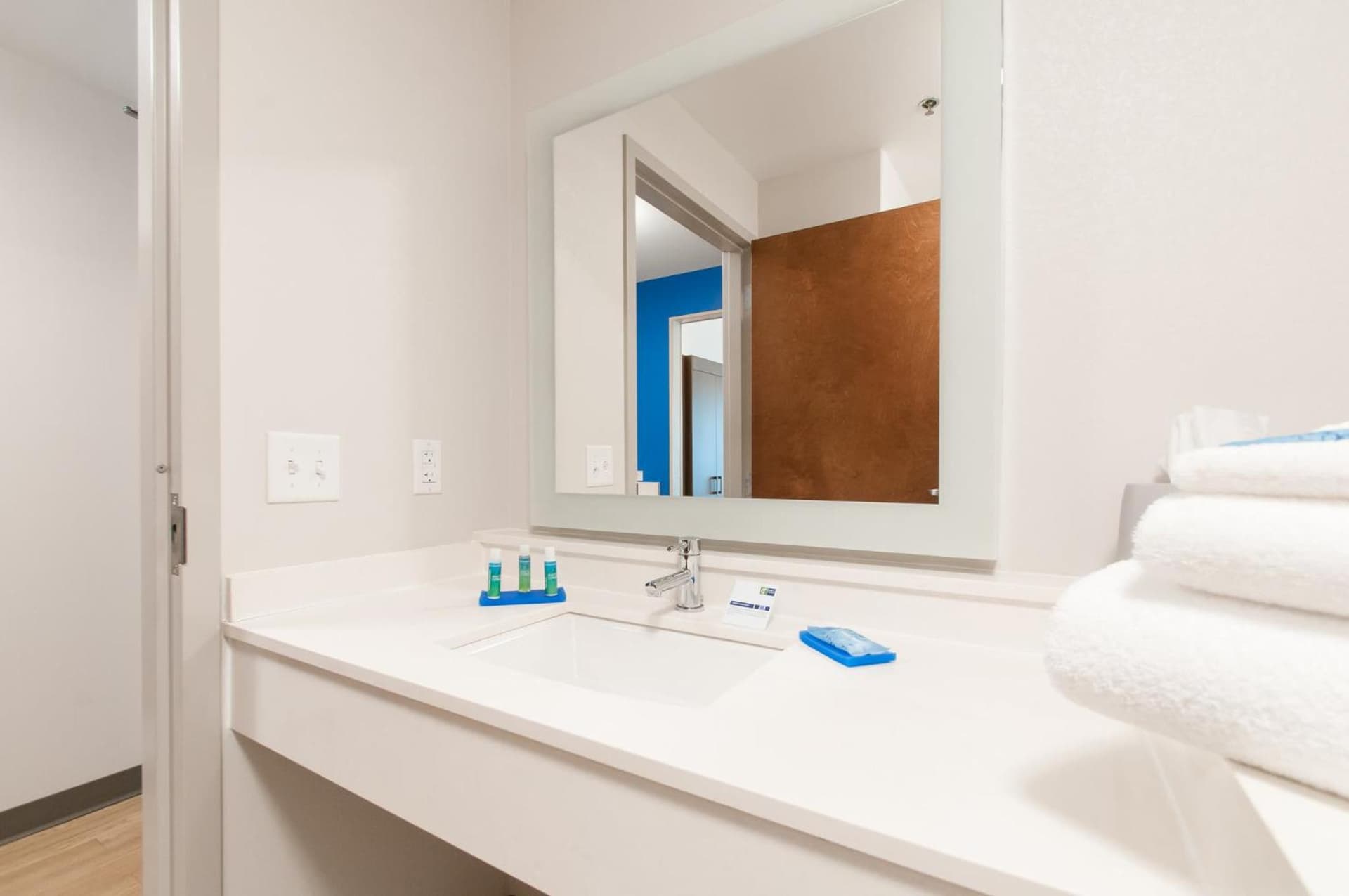 Holiday Inn Express Hotel & Suites Hagerstown by IHG gallery photo in Hagerstown, MD — image 10