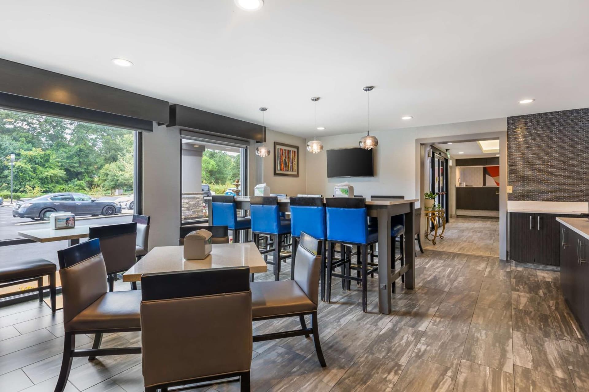 Best Western Plus Spartanburg property views in Spartanburg, SC — gallery photo 3