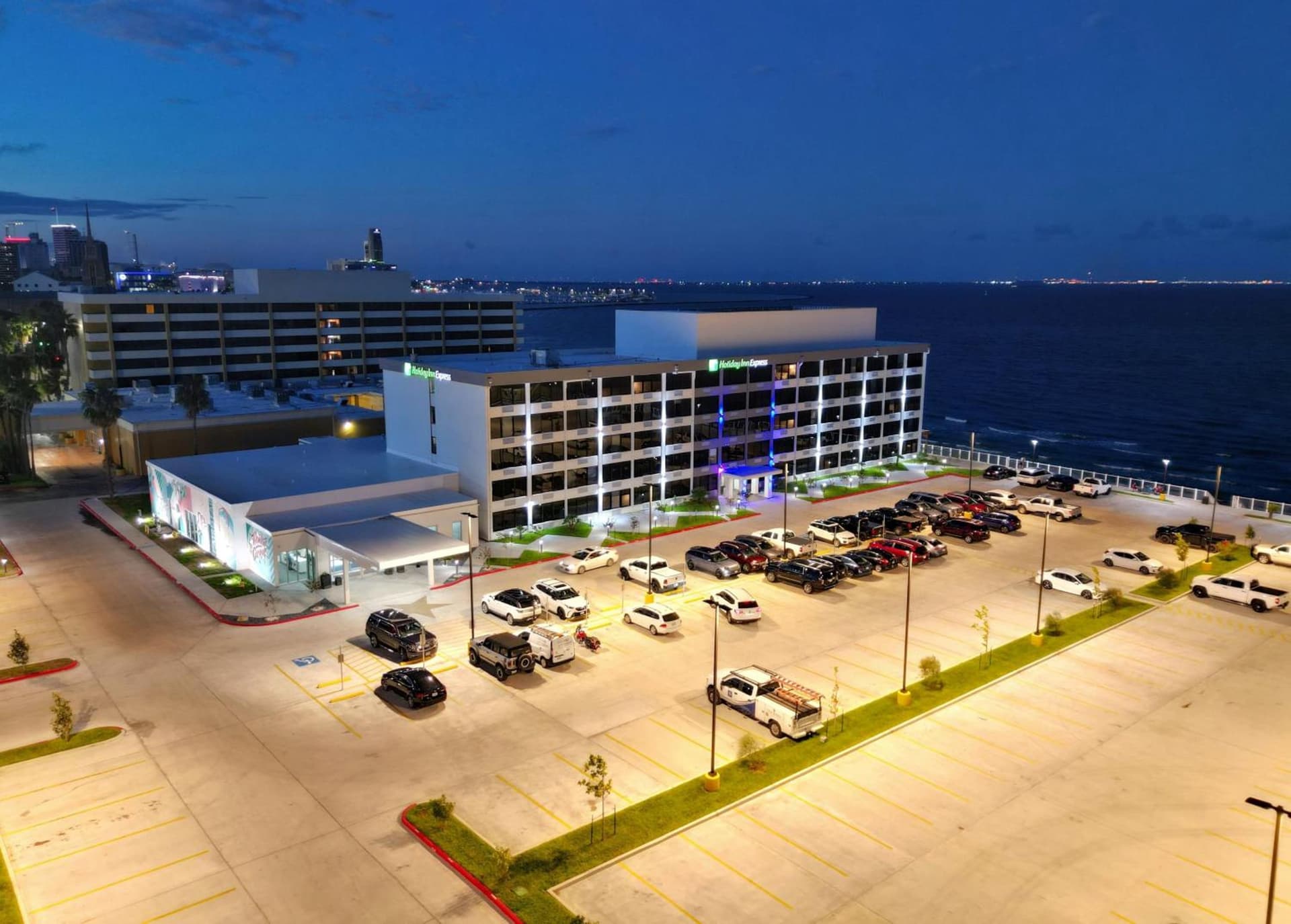 Holiday Inn Express Corpus Christi - Beachfront by IHG gallery photo in Corpus Christi, TX — image 82