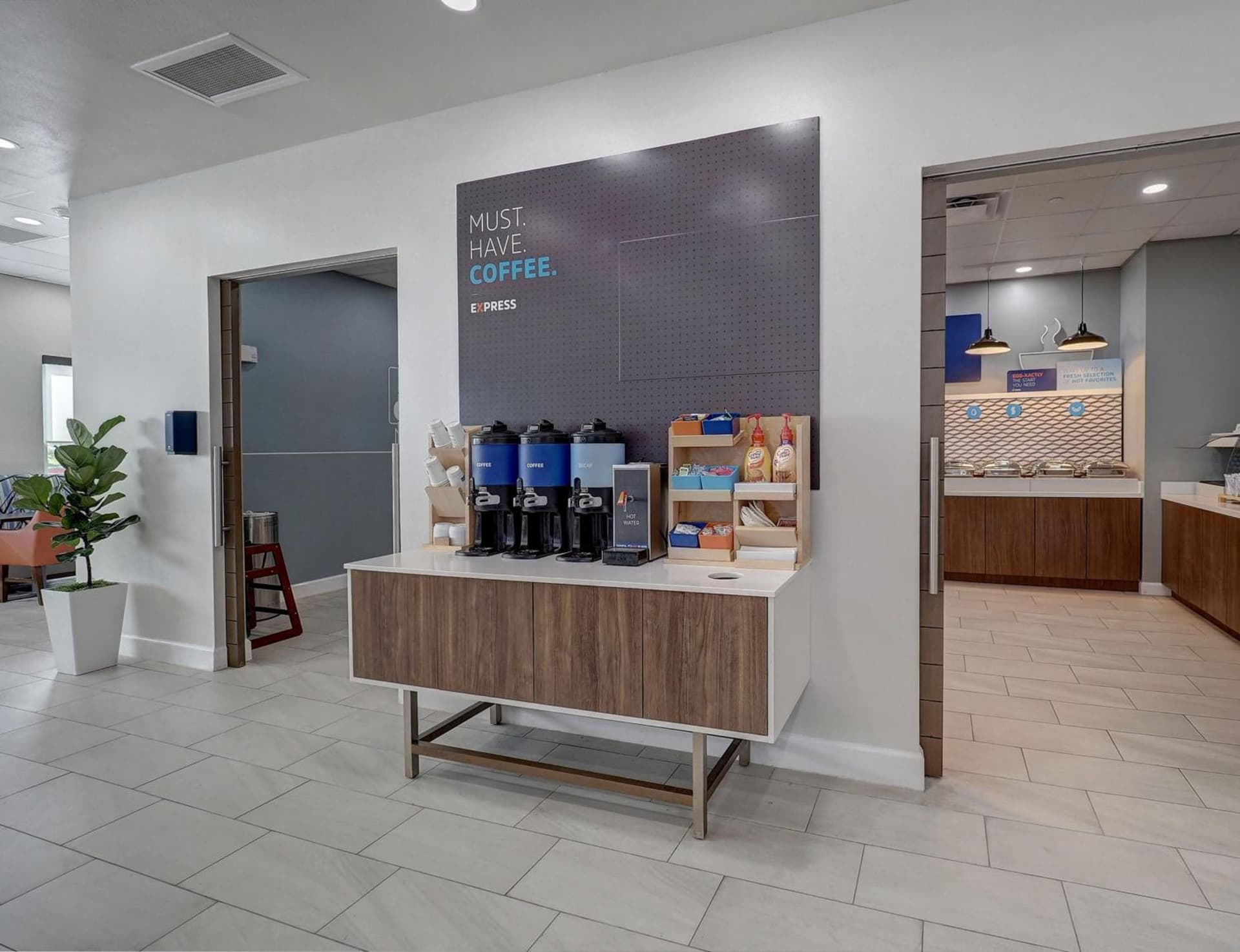 Holiday Inn Express Corpus Christi - Beachfront by IHG gallery photo in Corpus Christi, TX — image 22