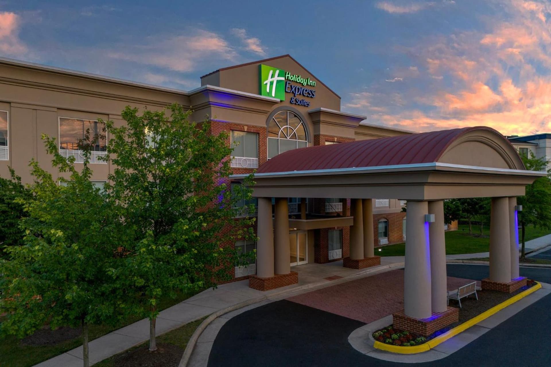 Holiday Inn Express & Suites Alexandria - Fort Belvoir by IHG gallery photo in Alexandria, VA — image 12