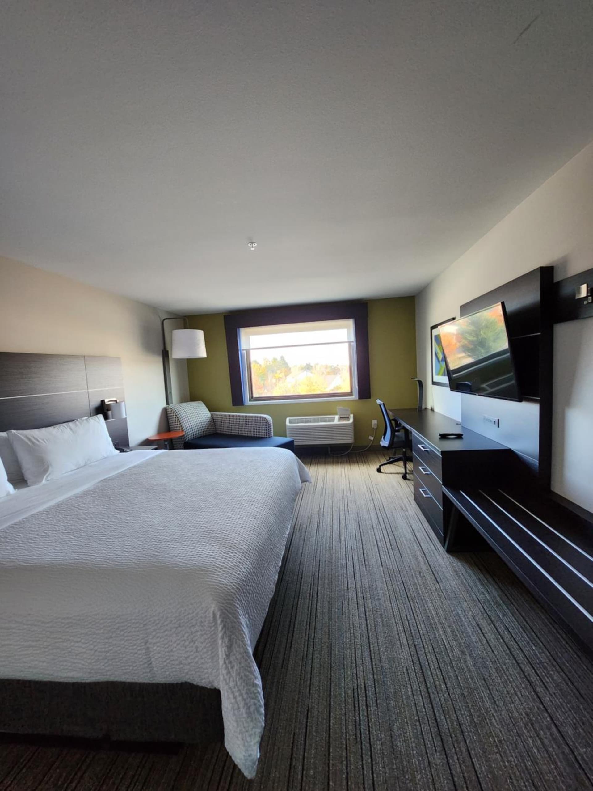 Holiday Inn Express & Suites - Camas by IHG property views in Camas, WA — gallery photo 3
