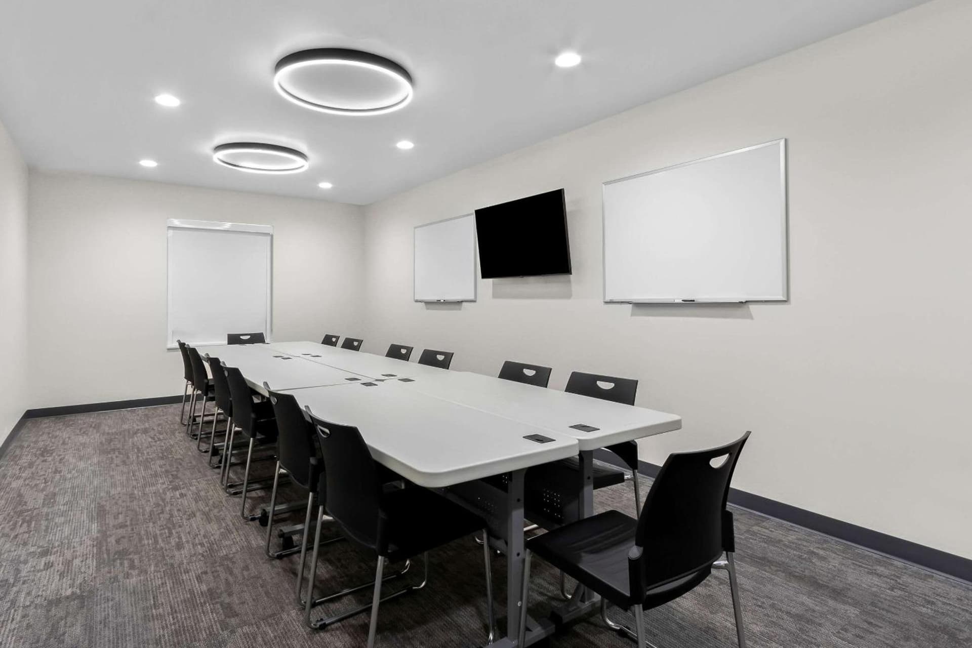 Everhome Suites Glendale Sports Entertainment District by Choice Hotels gallery photo in Glendale, AZ — image 25