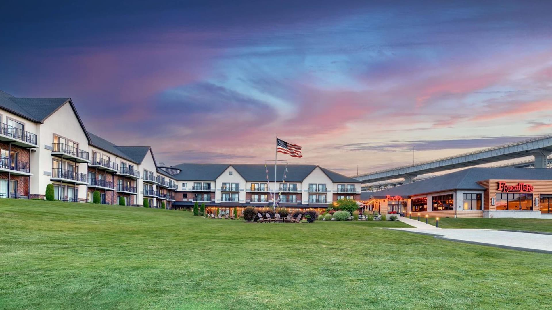 DoubleTree by Hilton Port Huron featured exterior or lobby in Port Huron, MI — similar hotel