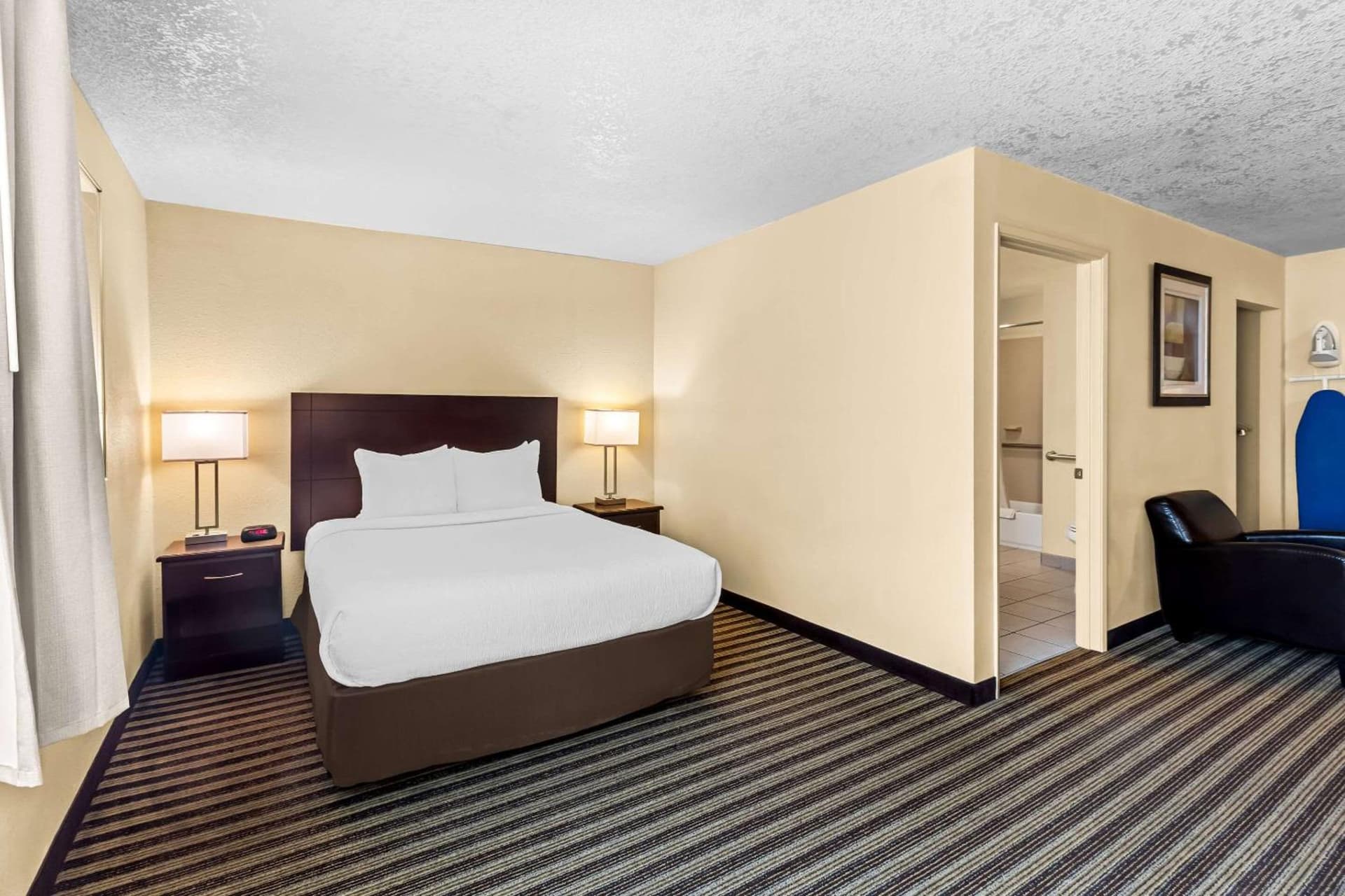 Quality Inn & Suites Vancouver - Hazel Dell gallery photo in Vancouver, WA — image 24