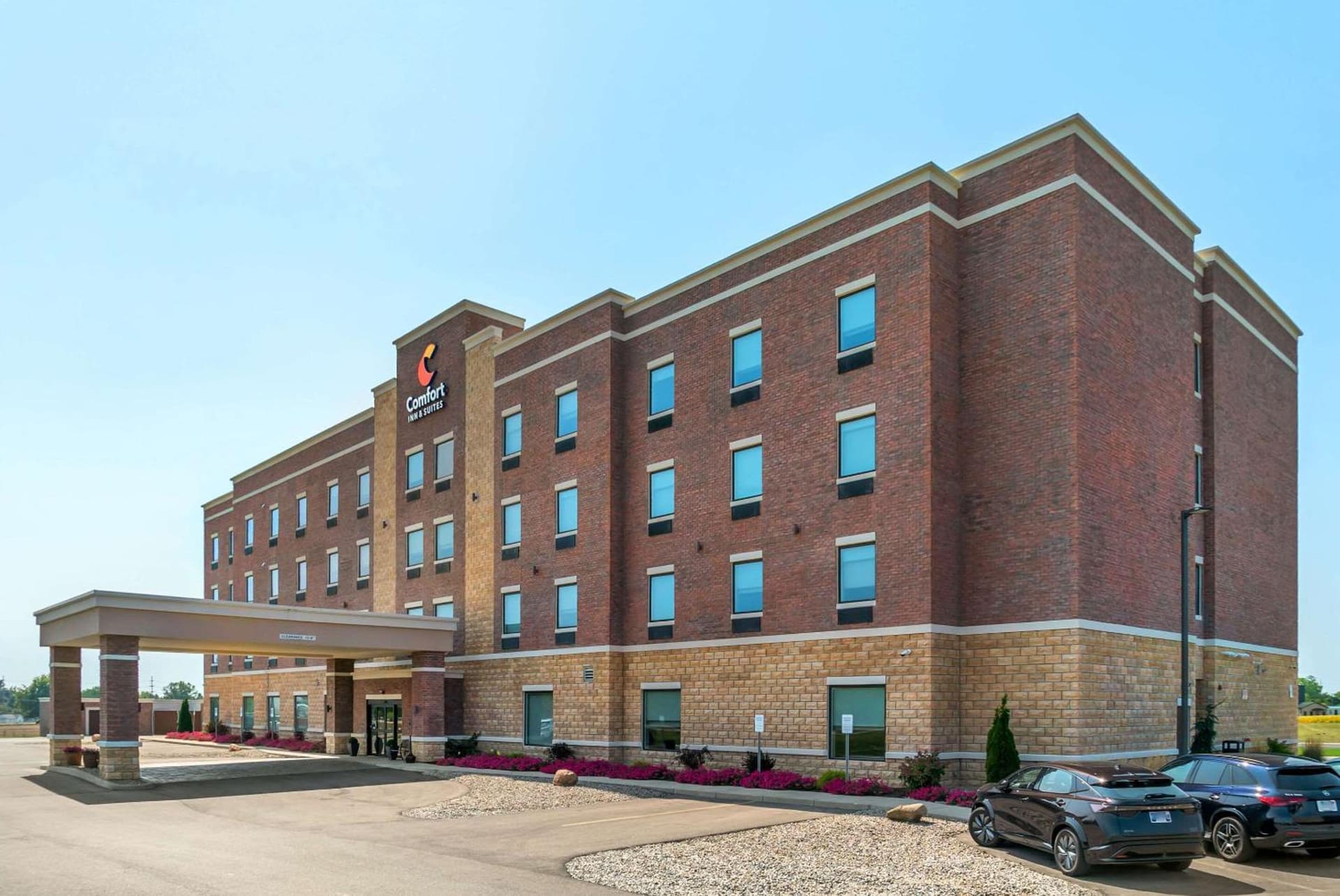 Comfort Inn & Suites Adrian — hotel in Adrian, Michigan
