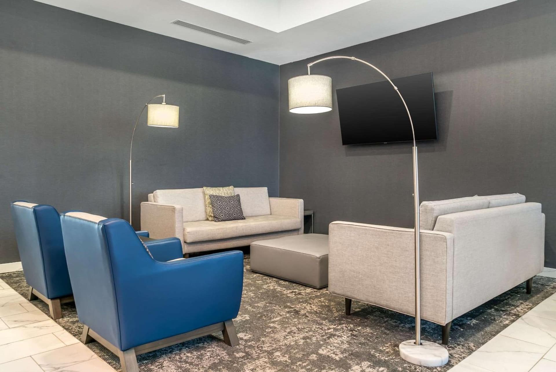 Comfort Inn & Suites Adrian property views in Adrian, MI — gallery photo 3