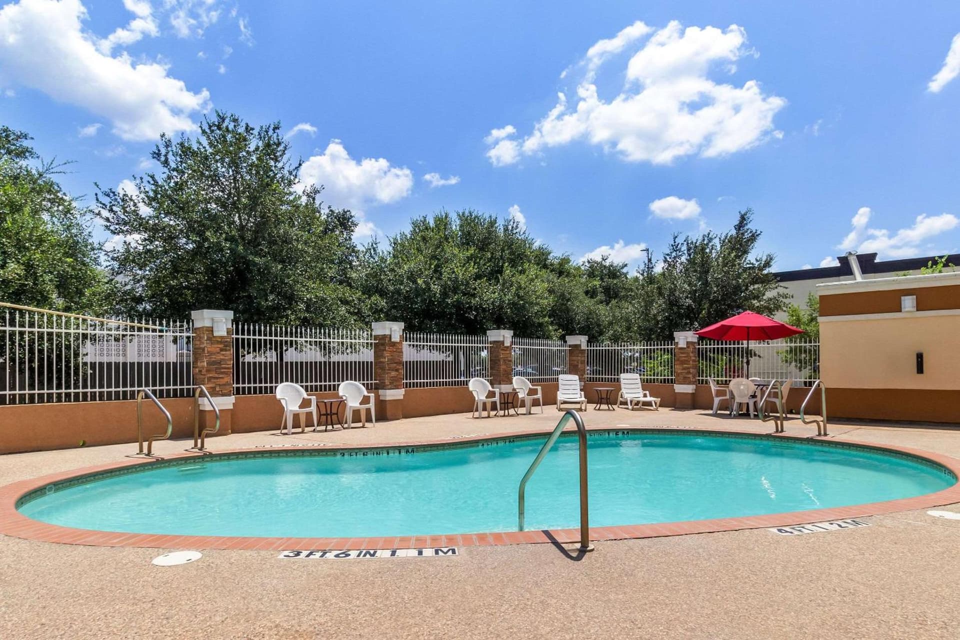 Comfort Suites at Katy Mills gallery photo in Katy, TX — image 10