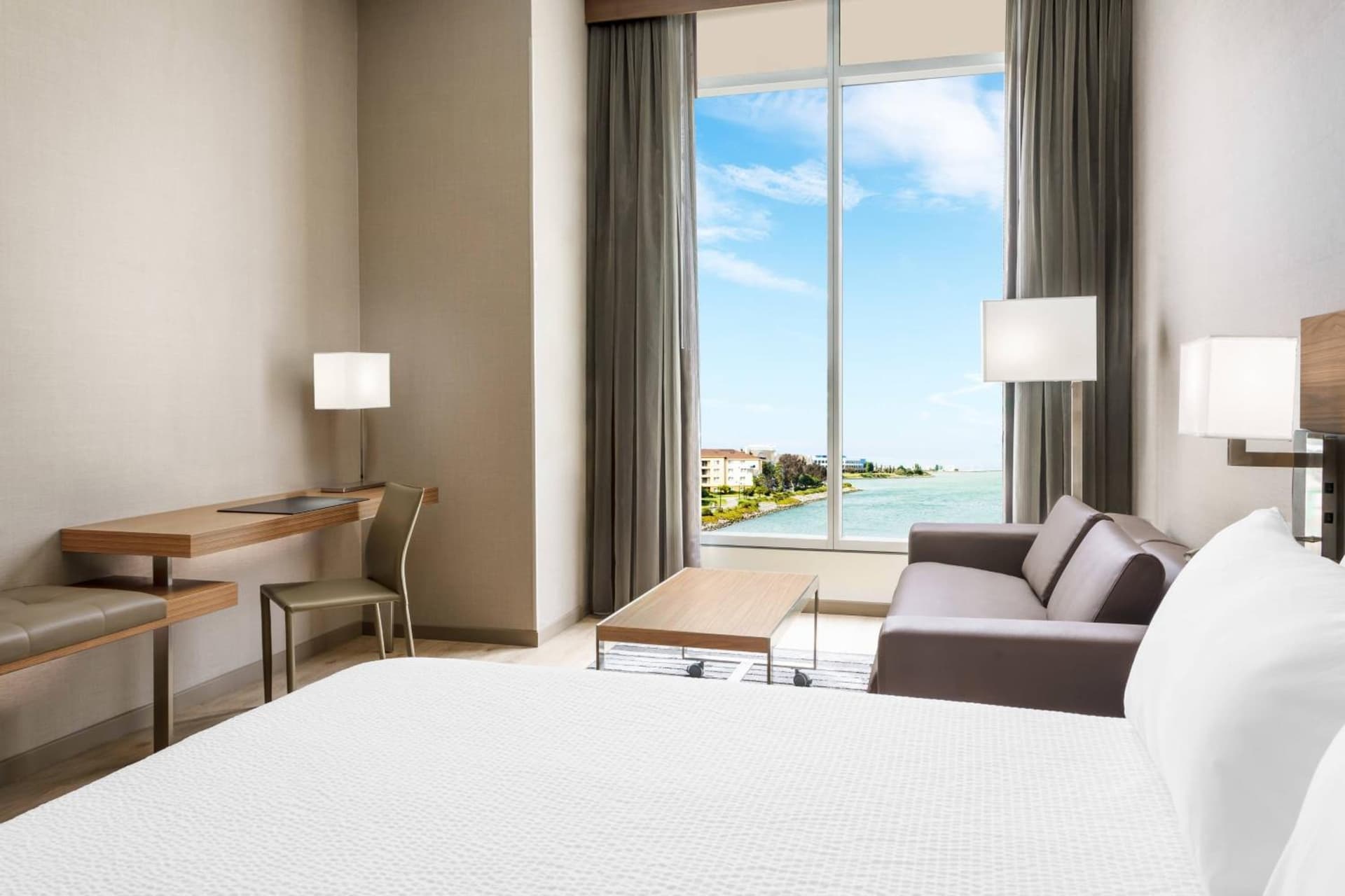 AC Hotel by Marriott San Francisco Airport/Oyster Point Waterfront gallery photo in South San Francisco, CA — image 18