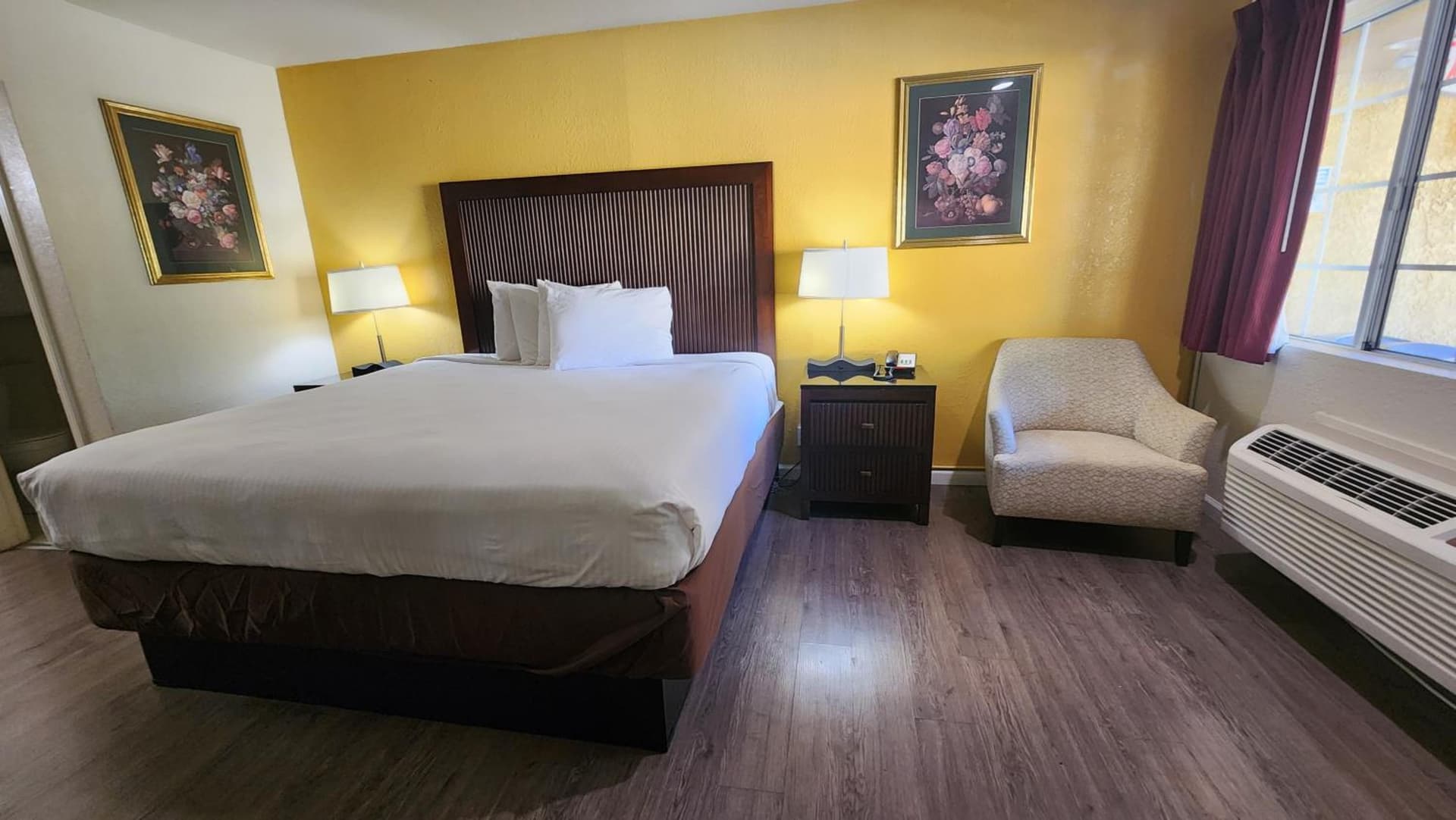 Mission Inn and Suites interior in Hayward, CA — gallery photo 2