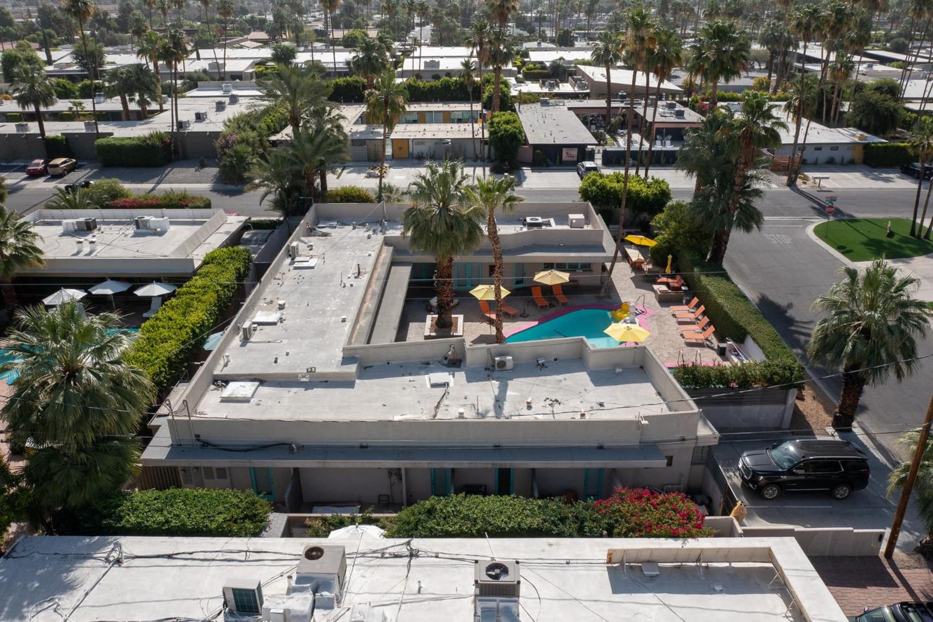 El Noa Noa - 21 and Over gallery photo in Palm Springs, CA — image 15