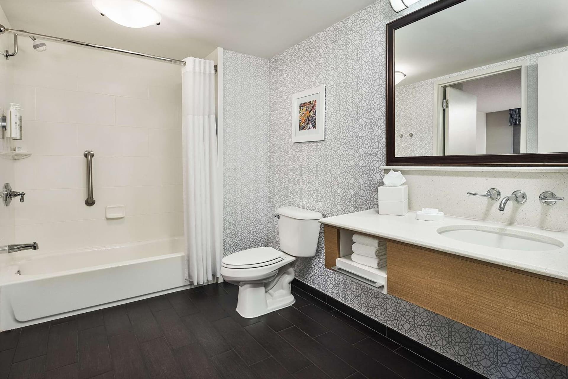 Hampton Inn & Suites Hershey Near the Park gallery photo in Hummelstown, PA — image 8
