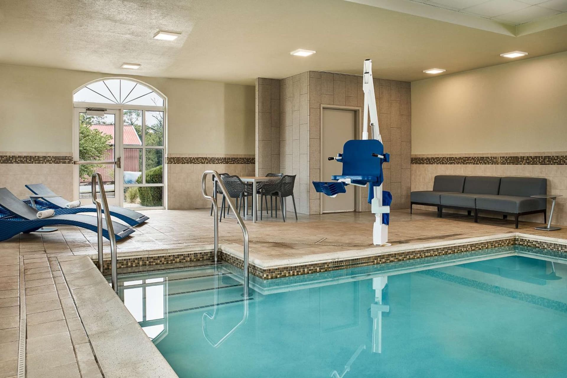 Hampton Inn & Suites Hershey Near the Park property views in Hummelstown, PA — gallery photo 3