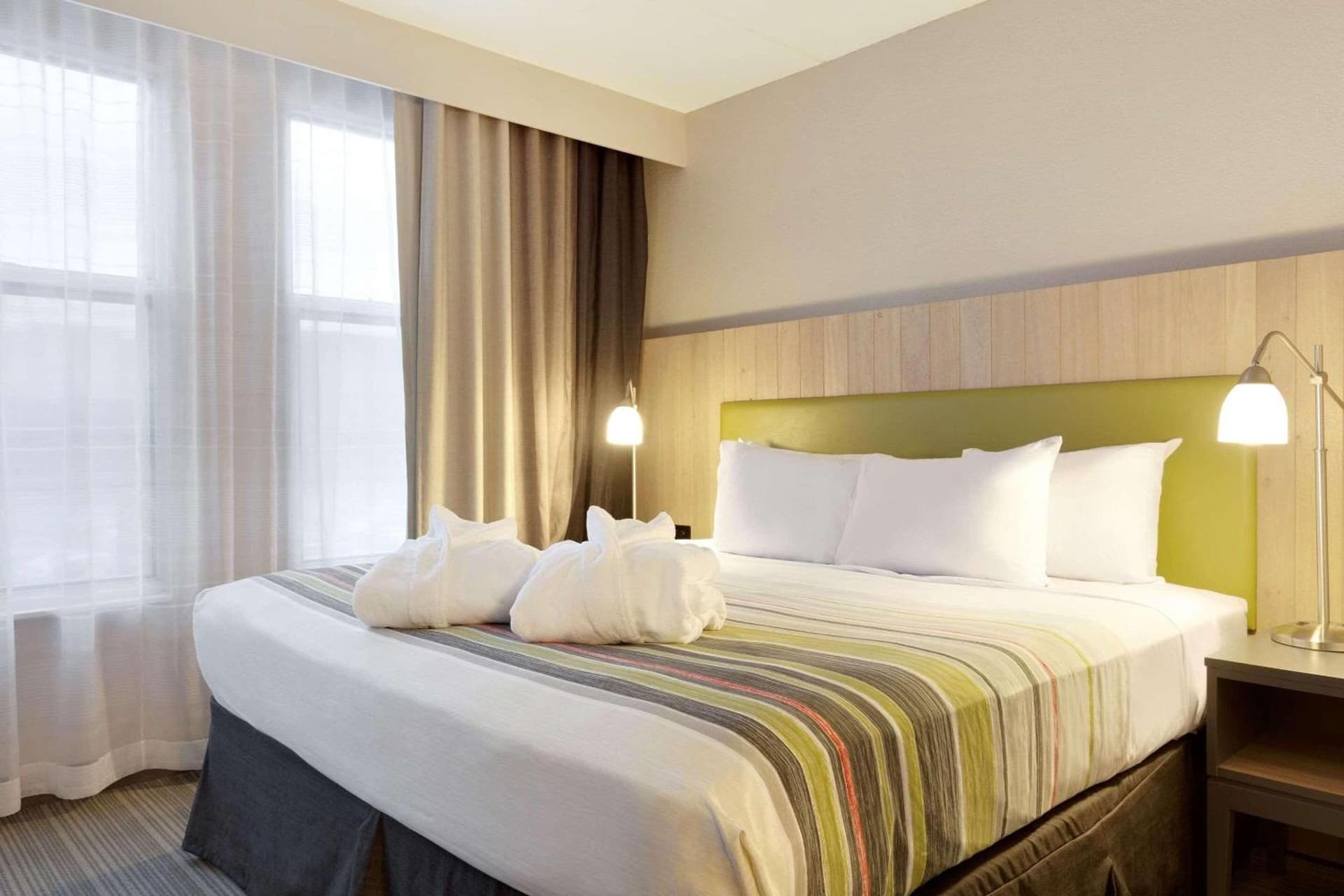 Country Inn & Suites by Radisson, Bloomington at Mall of America, MN gallery photo in Bloomington, MN — image 24
